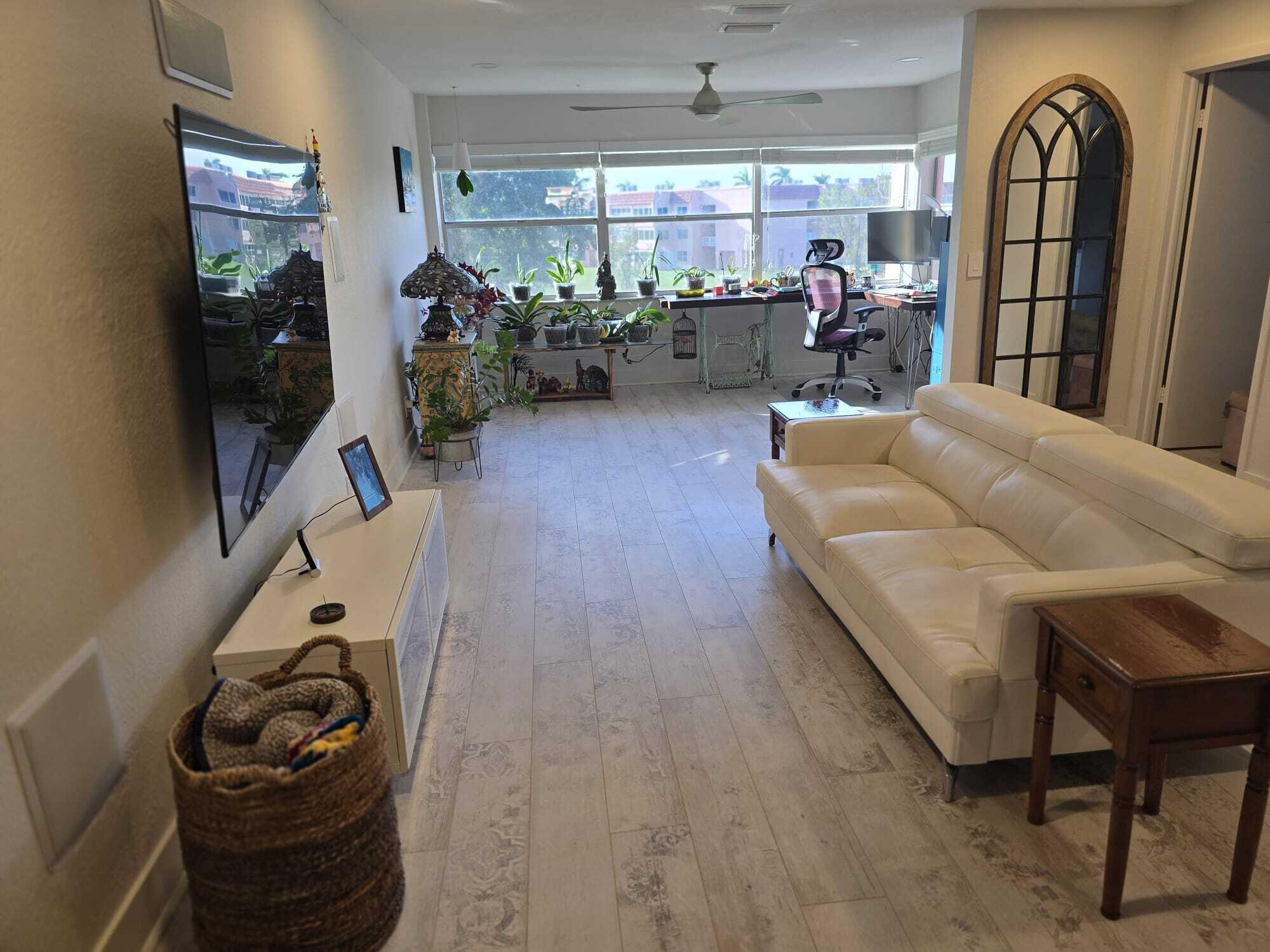 SUNRISE LAKES 123 CONDO - Residential