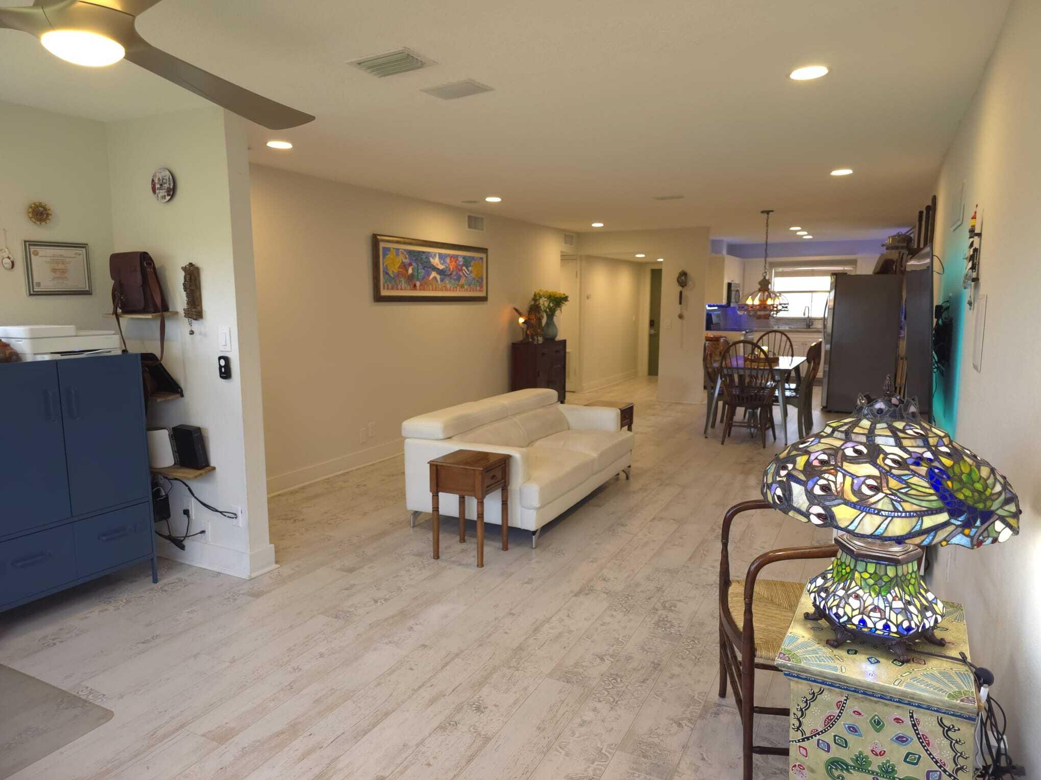 SUNRISE LAKES 123 CONDO - Residential