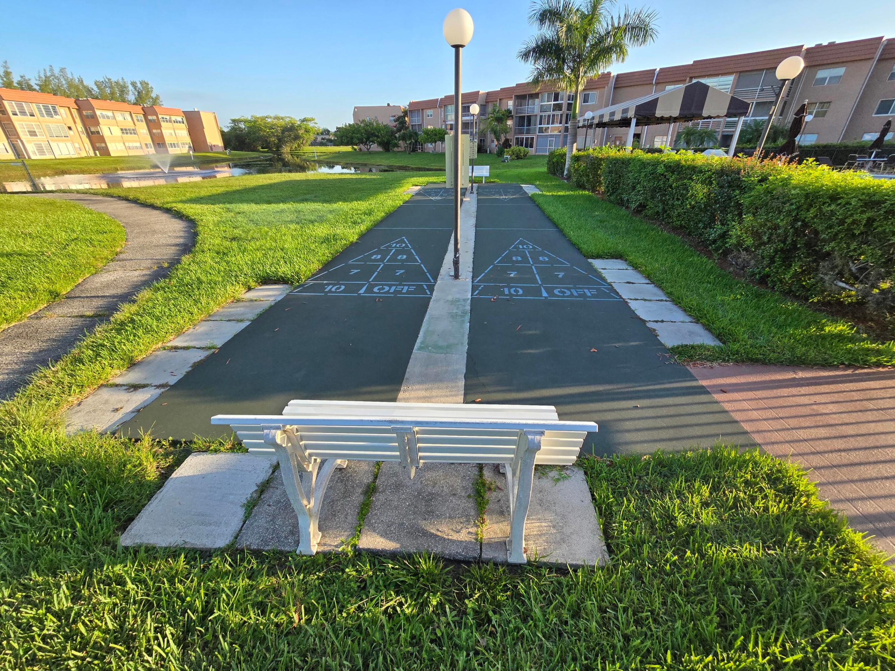 SUNRISE LAKES 123 CONDO - Residential