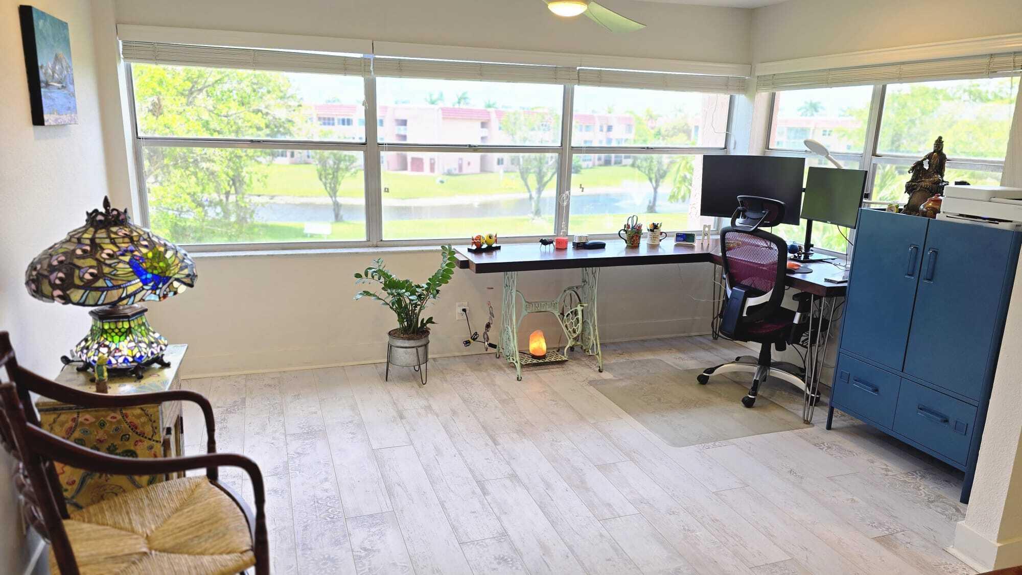 SUNRISE LAKES 123 CONDO - Residential