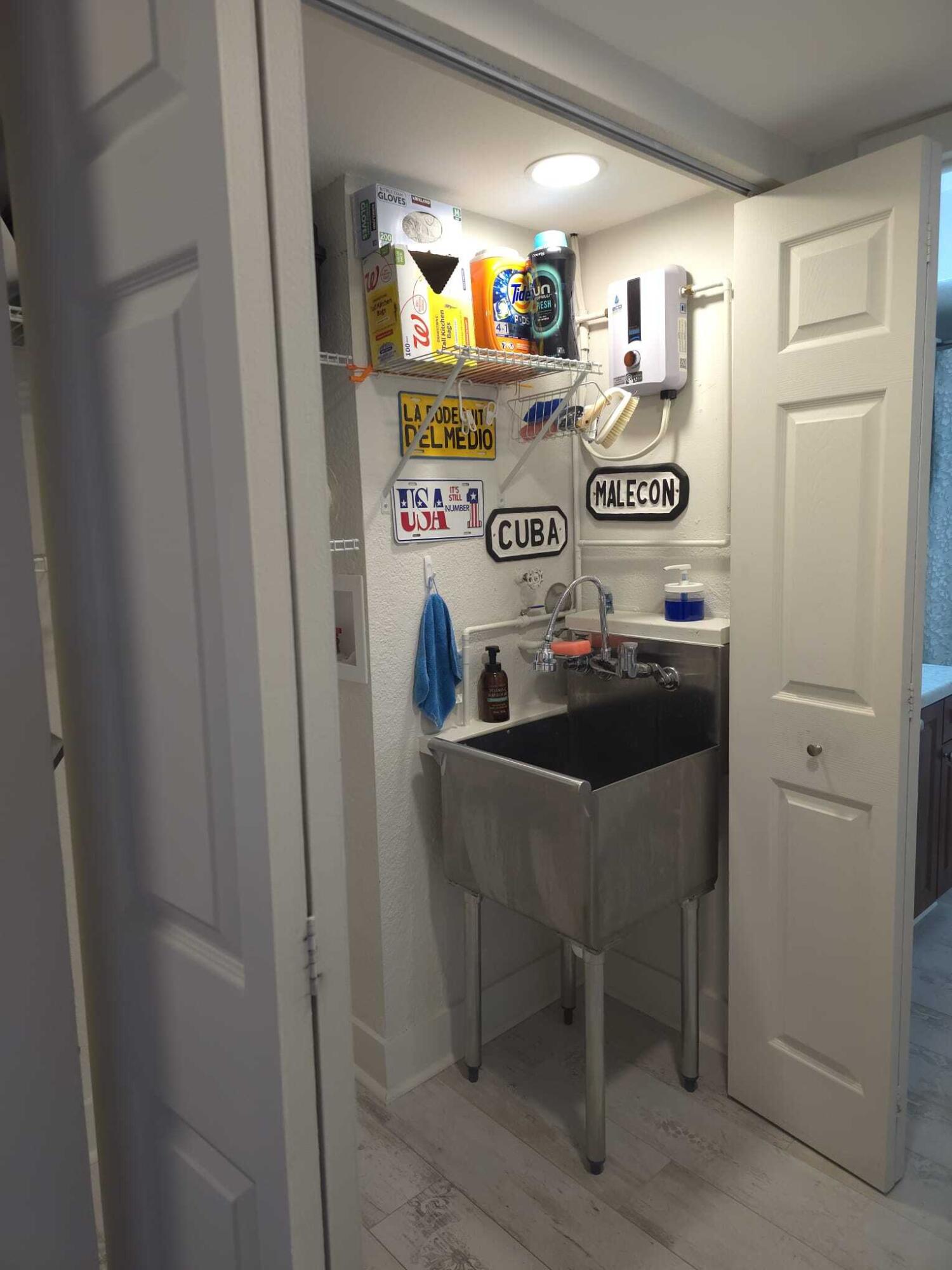 SUNRISE LAKES 123 CONDO - Residential