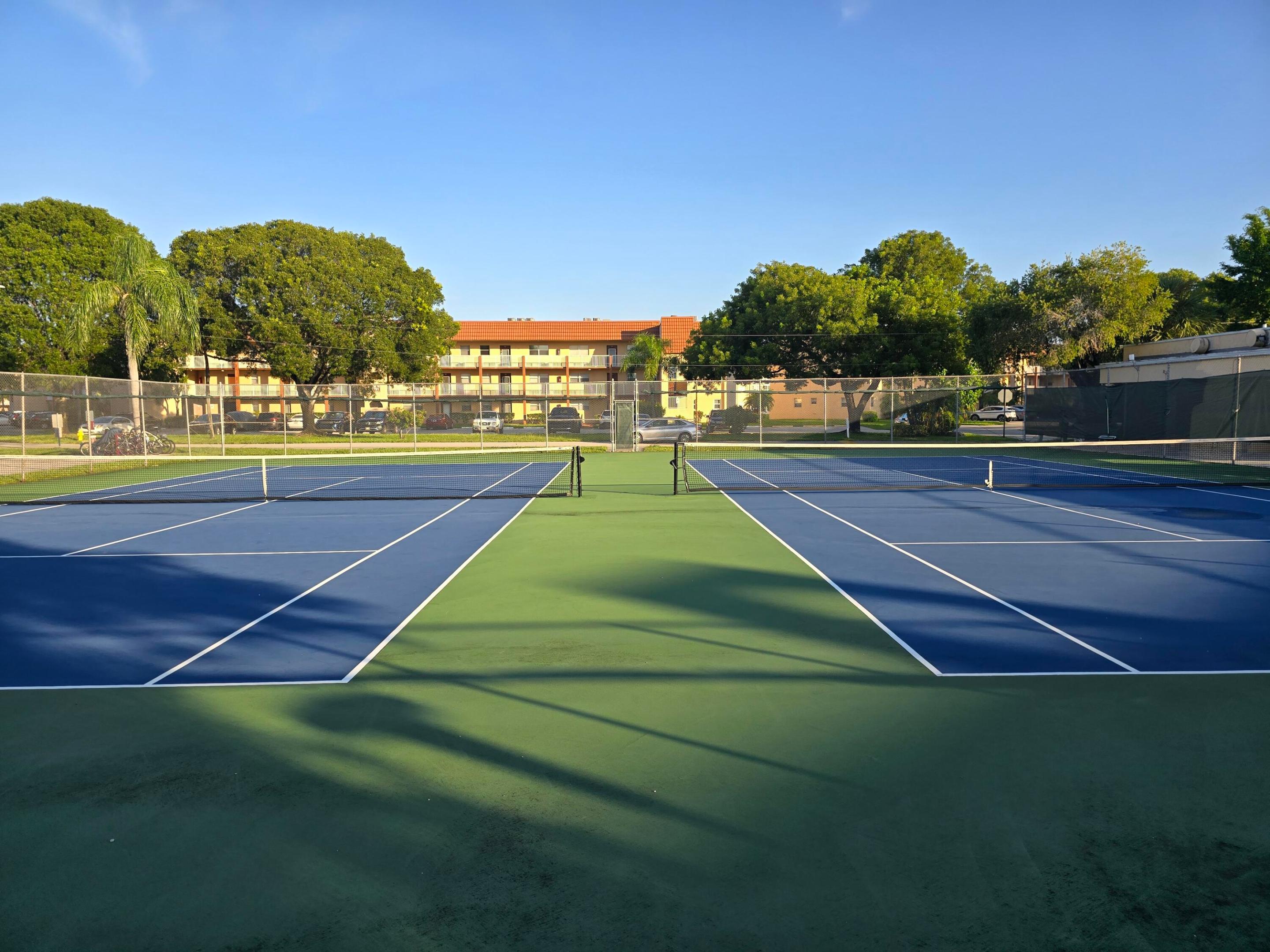 SUNRISE LAKES 123 CONDO - Residential