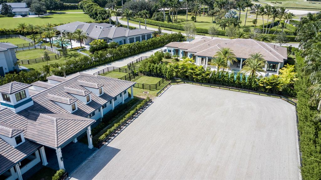 MALLET HILL OF WELLINGTON - Residential