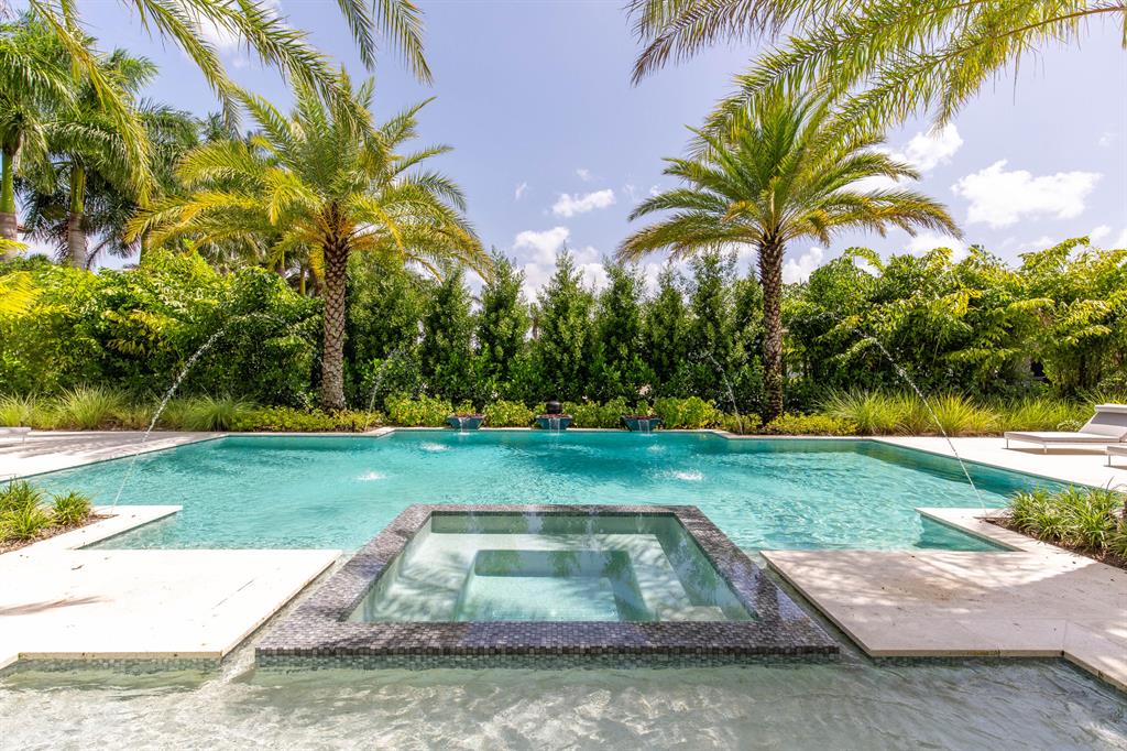 MALLET HILL OF WELLINGTON - Residential