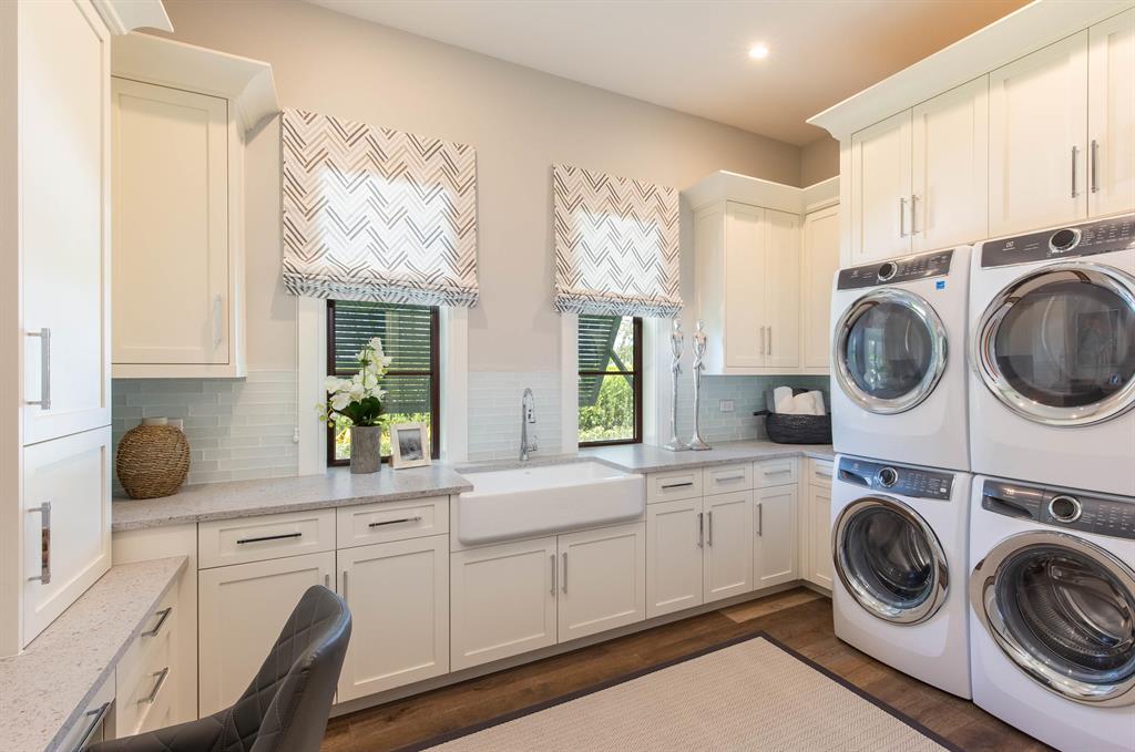 MALLET HILL OF WELLINGTON - Residential