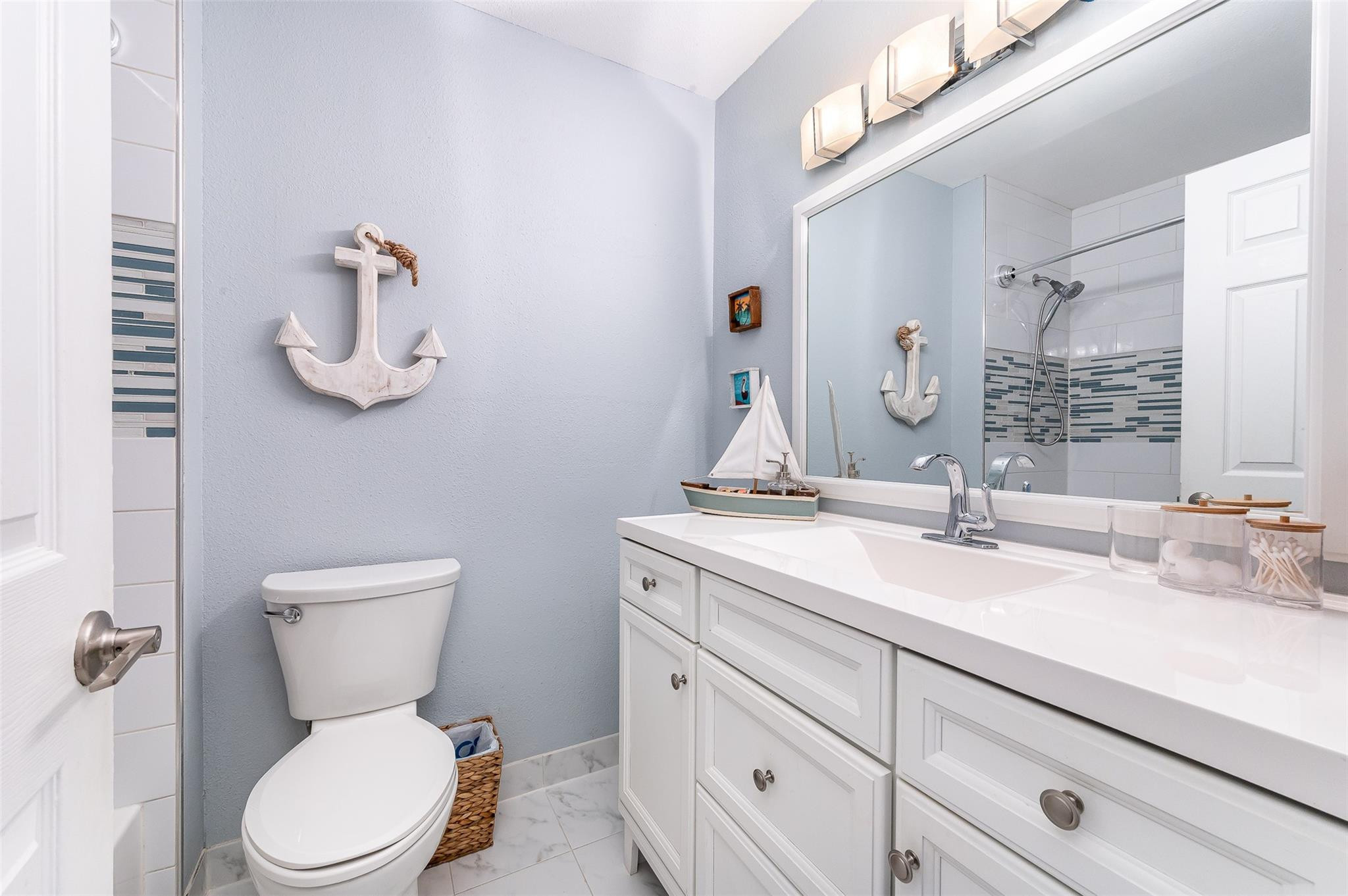 TWIN FOUNTAINS PHASE TWO - Residential Lease