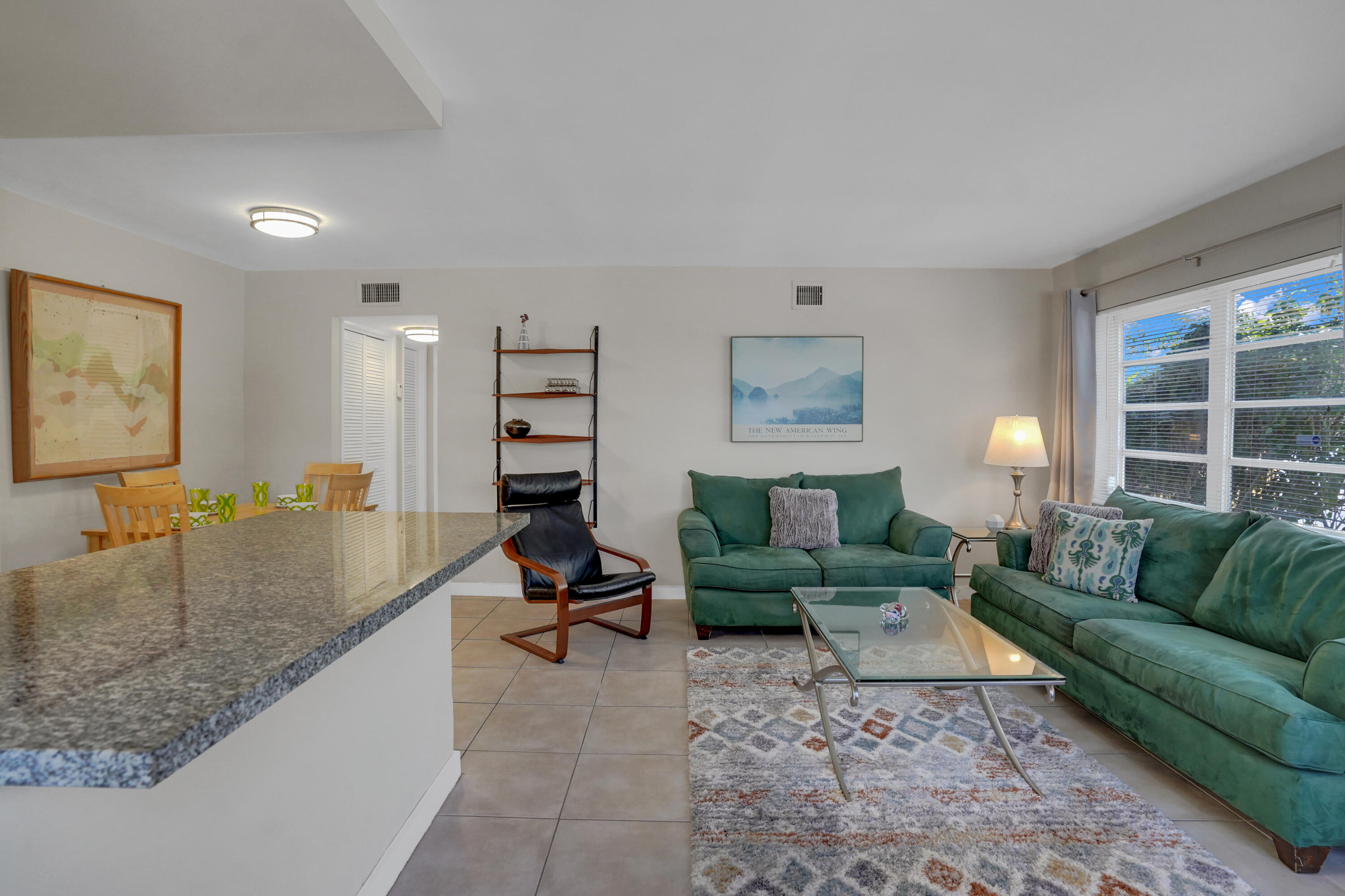 WINDWARD EAST CONDOMINIUM - Residential Lease