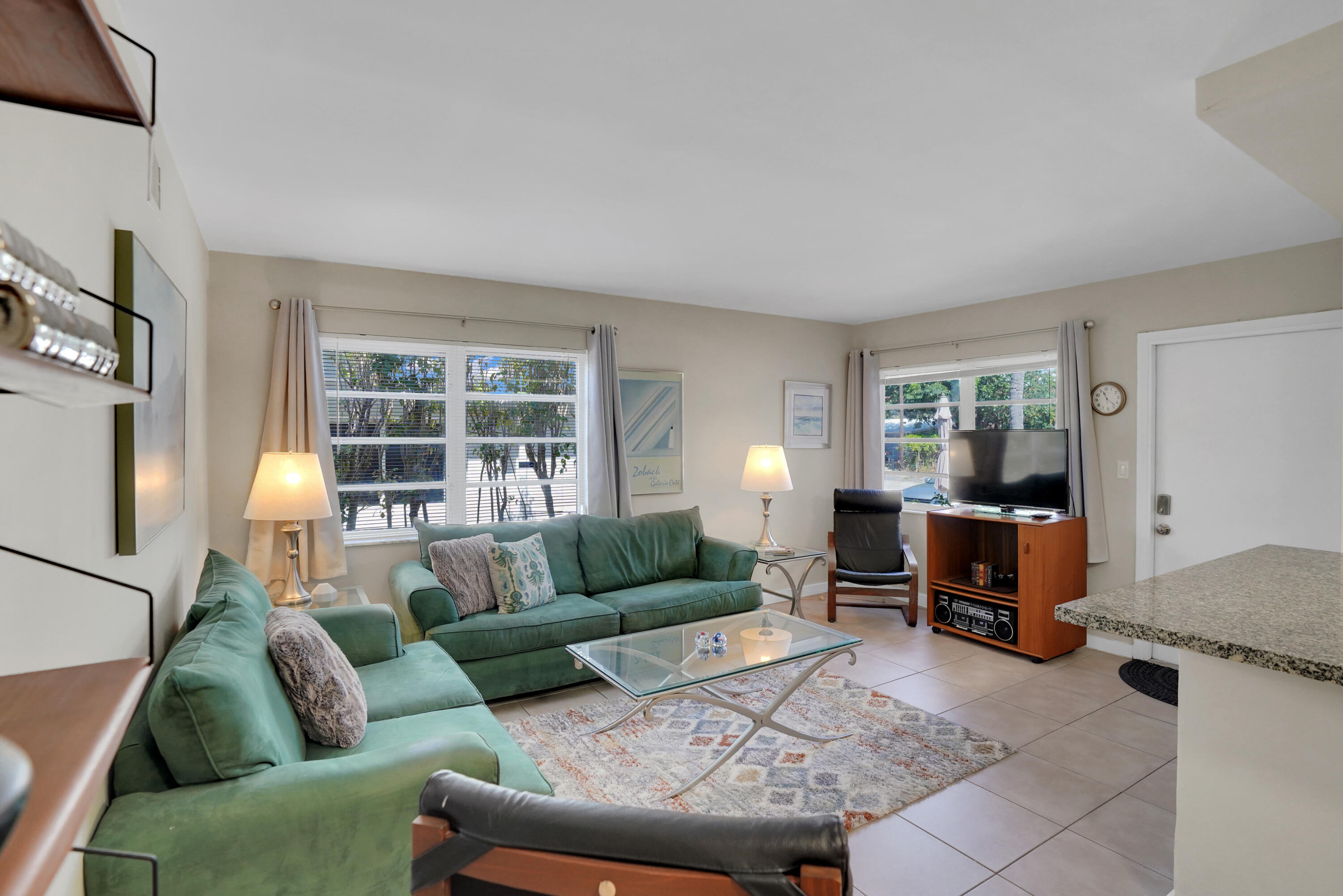 3212 NE 9th A104