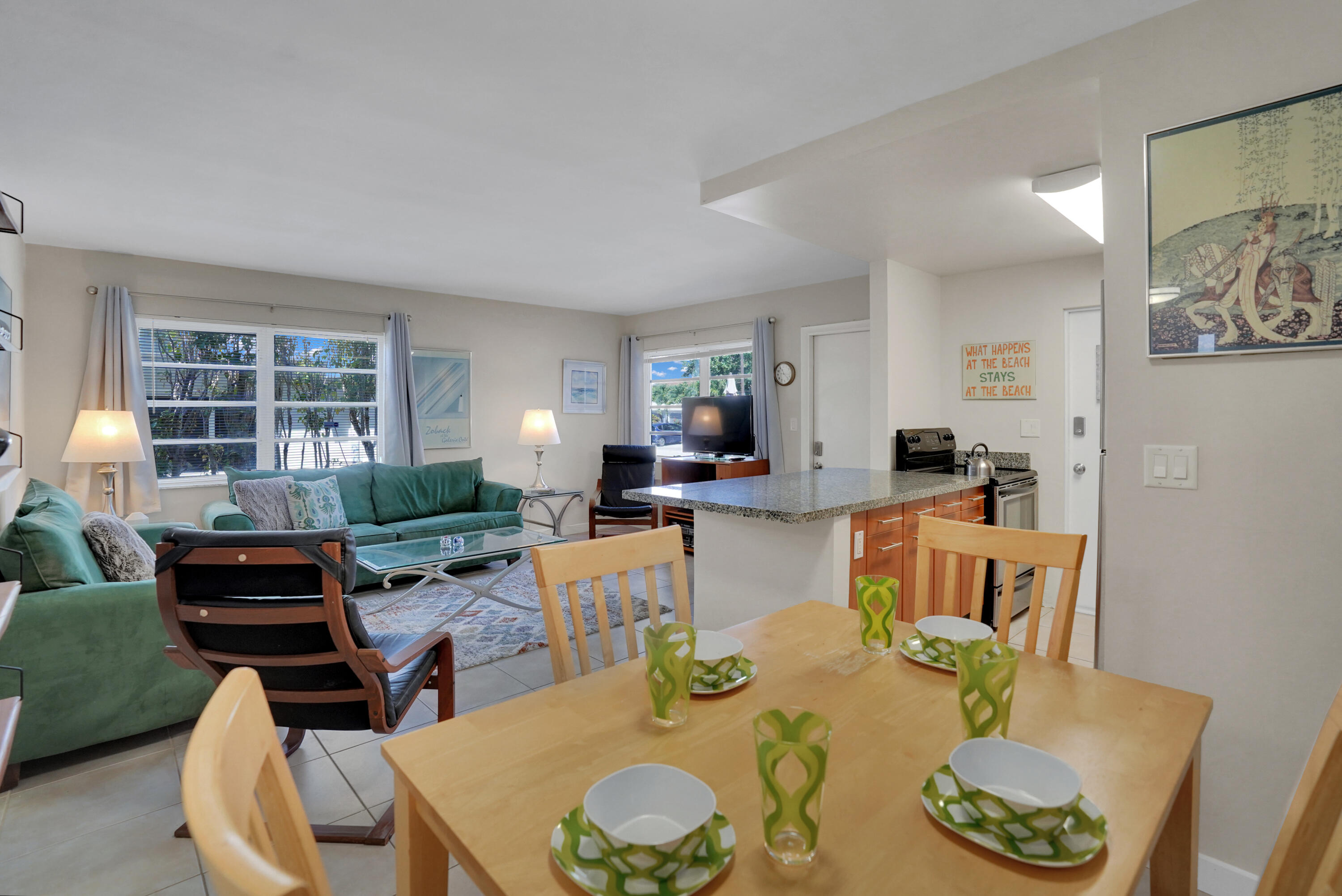 3212 NE 9th A104