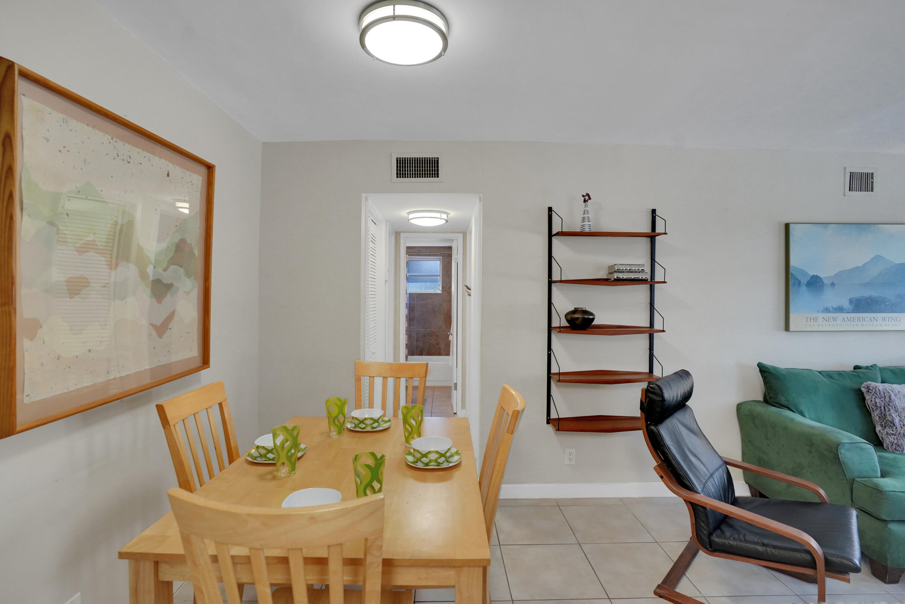 WINDWARD EAST CONDOMINIUM - Residential Lease