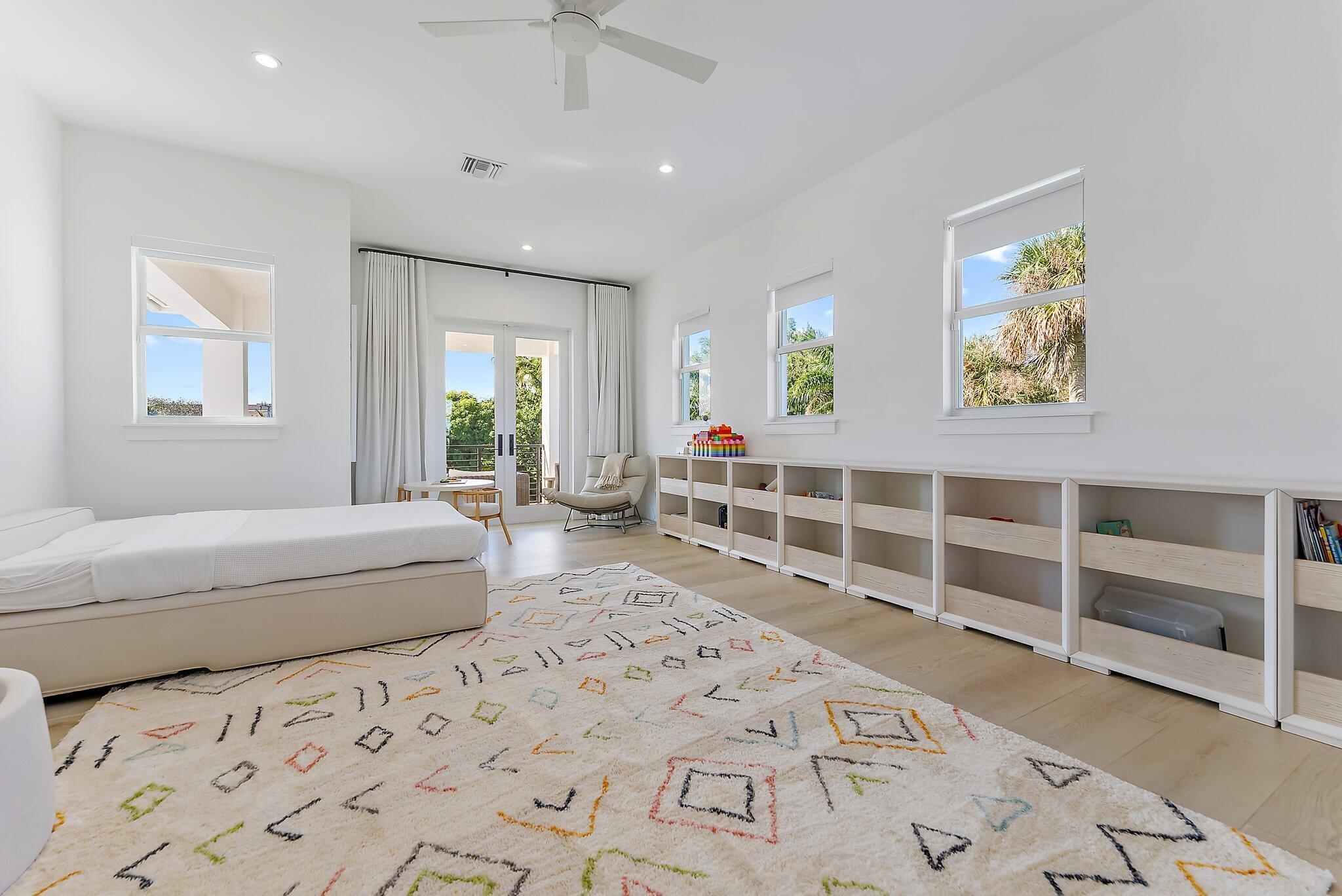 HIDDEN KEY - Residential