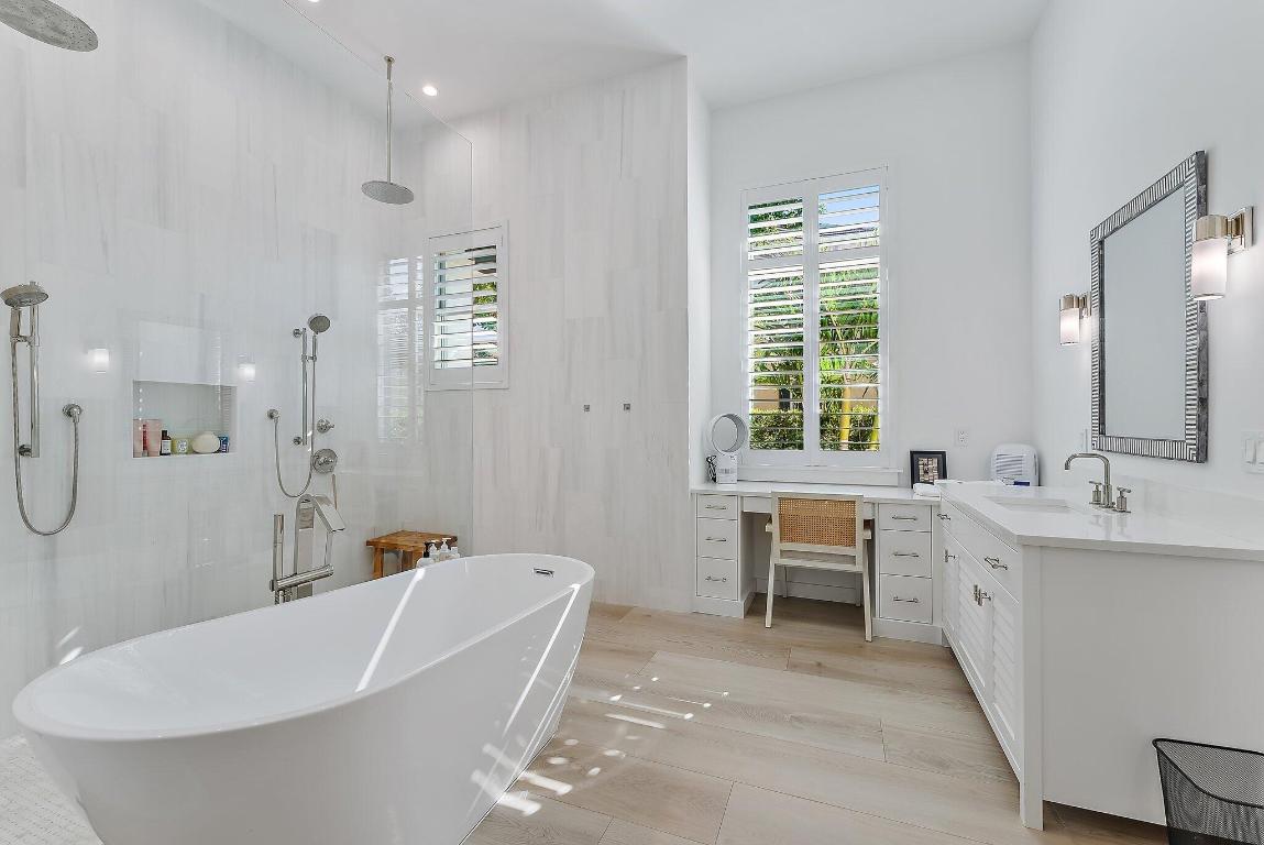 HIDDEN KEY - Residential