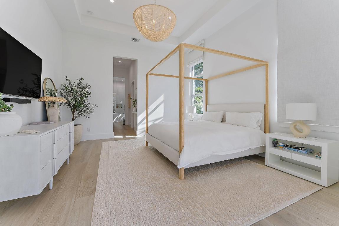 HIDDEN KEY - Residential