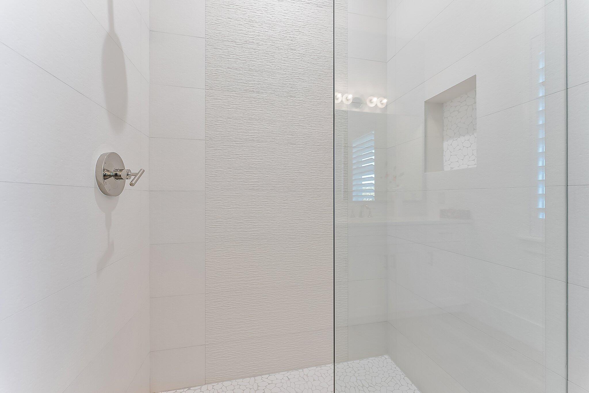 HIDDEN KEY - Residential