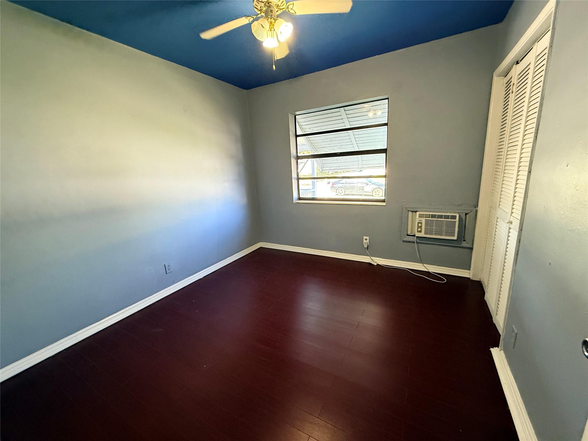2411 SW 50th Ter, Plantation, FL, 33317/$400,000 4 2411 SW 50th Ter