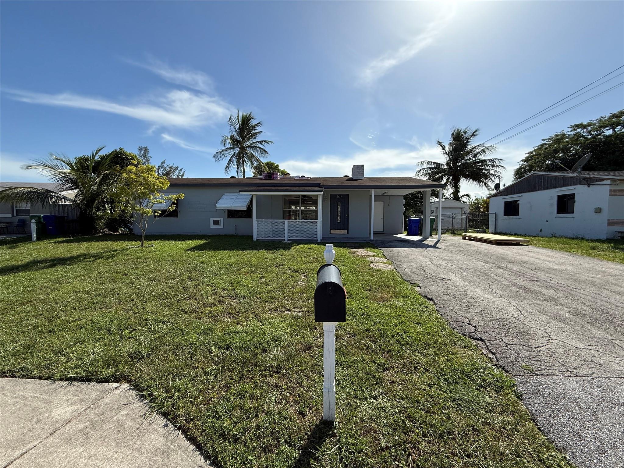 Investor opportunity in Plantation, Florida. This 3-bedroom, 2-bathroom single-family home offers solid potential in a prime location. With a brand new roof, no HOA, and a spacious layout, this property is ideal for investors seeking a rental, renovation, or long-term hold. Located just minutes from Fort Lauderdale-Hollywood International Airport and major expressways, convenience meets opportunity. Priced at $400,000, this is the kind of deal savvy buyers move on quickly. Schedule your showing today before it hits wider market attention.