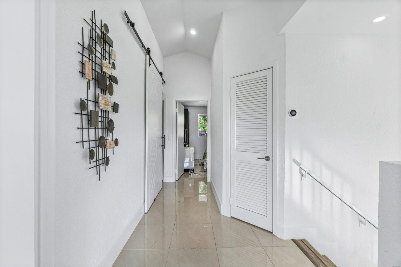CEDAR CAY - Residential
