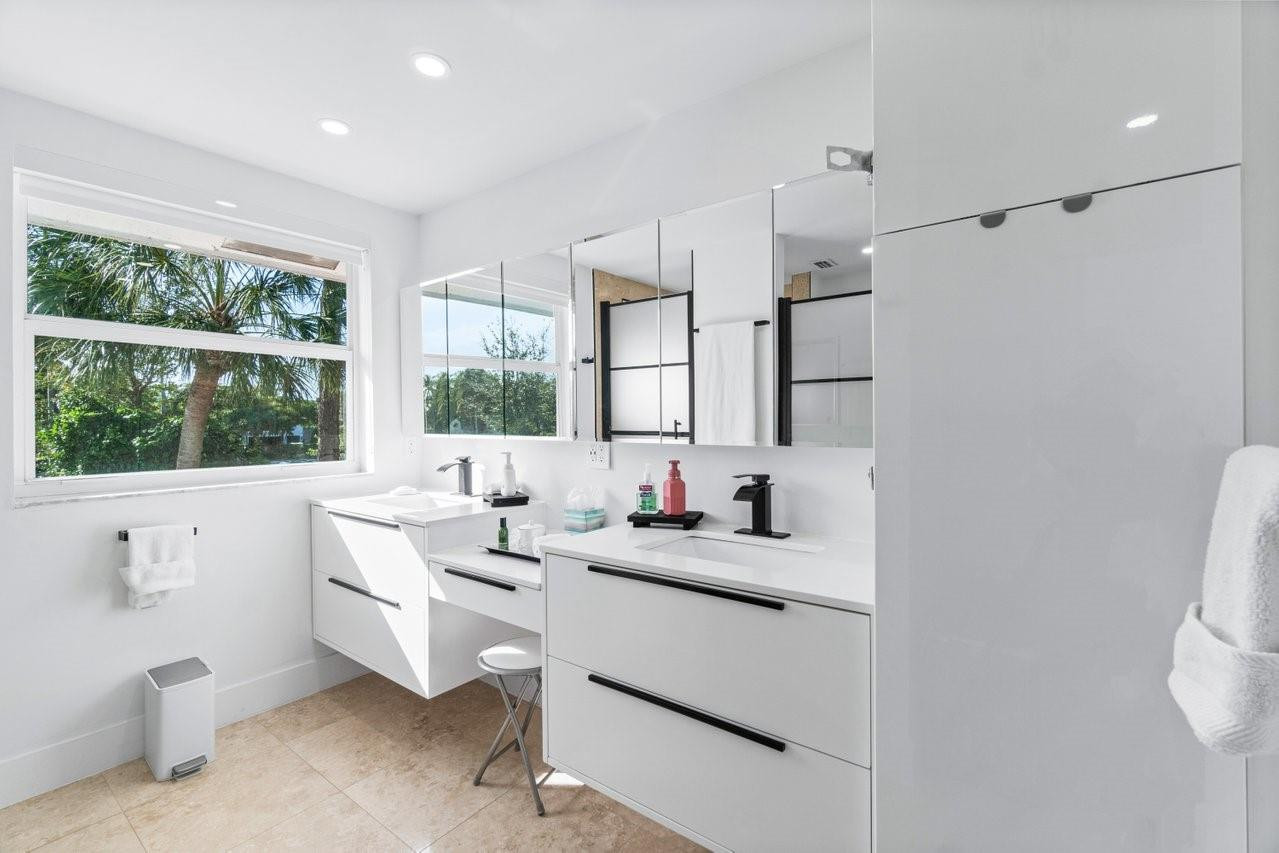 CEDAR CAY - Residential