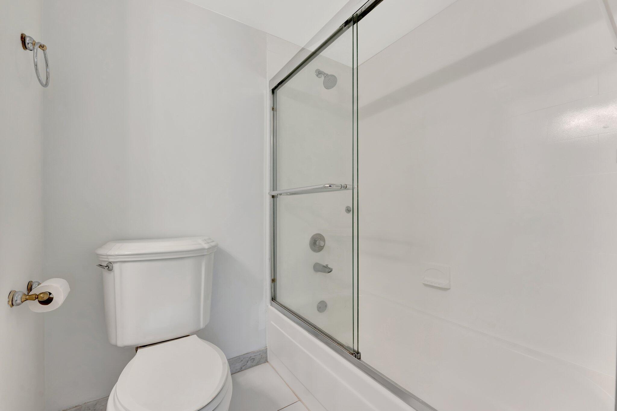 AMBASSADORS V NORTH CONDO - Residential