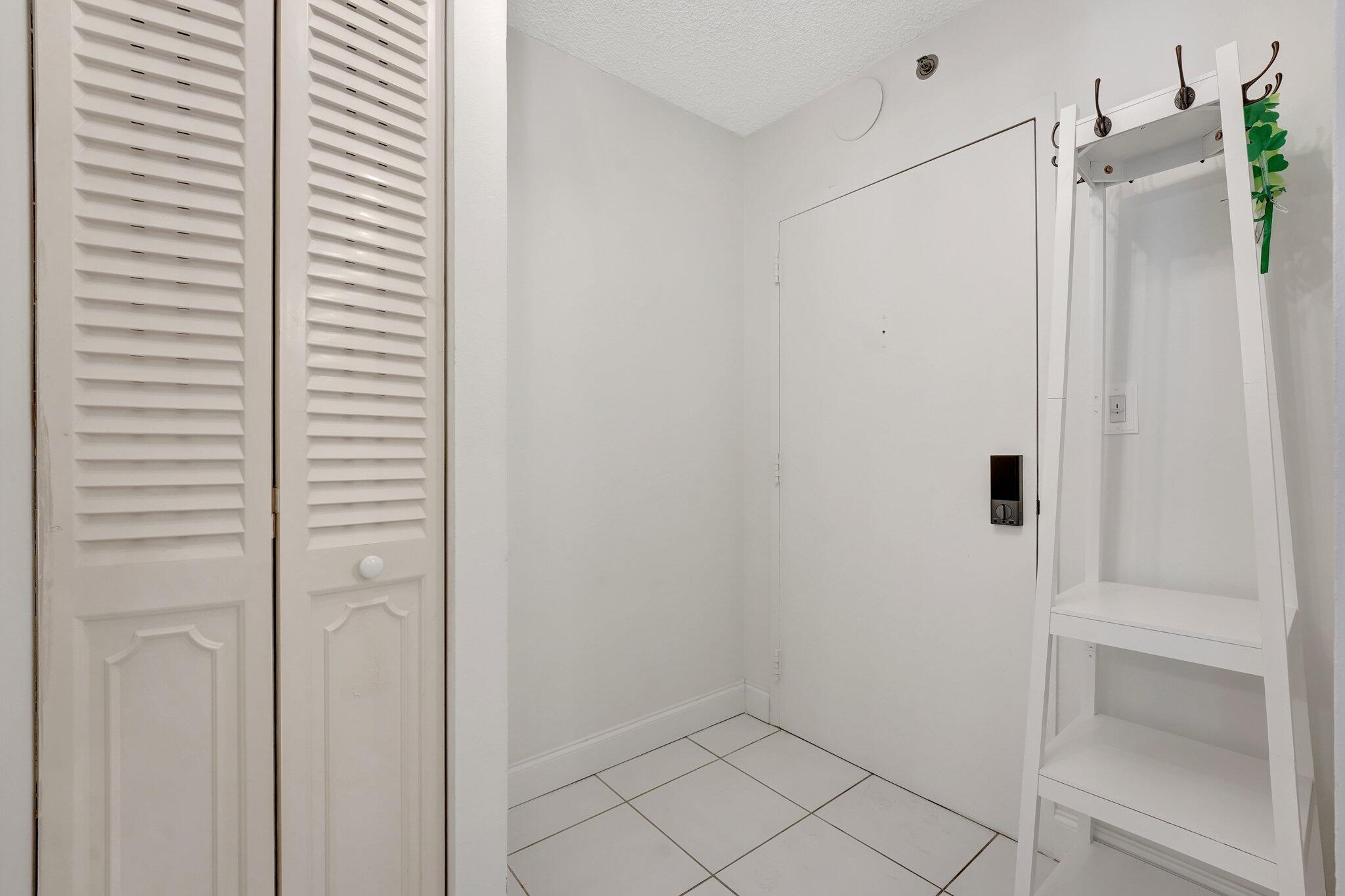 AMBASSADORS V NORTH CONDO - Residential