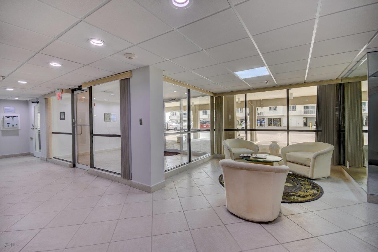 AMBASSADORS V NORTH CONDO - Residential