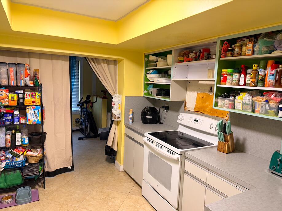 SUNRISE GOLF VILLAGE - Residential