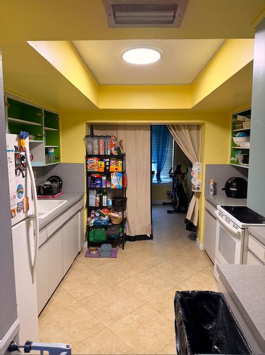 SUNRISE GOLF VILLAGE - Residential