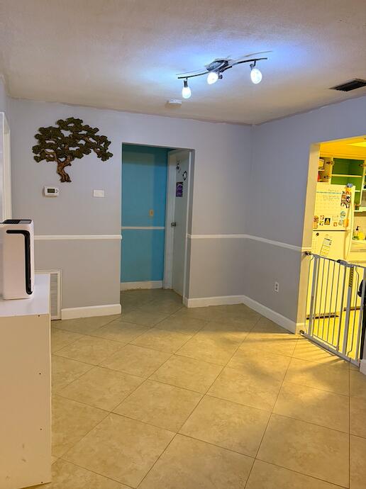 SUNRISE GOLF VILLAGE - Residential