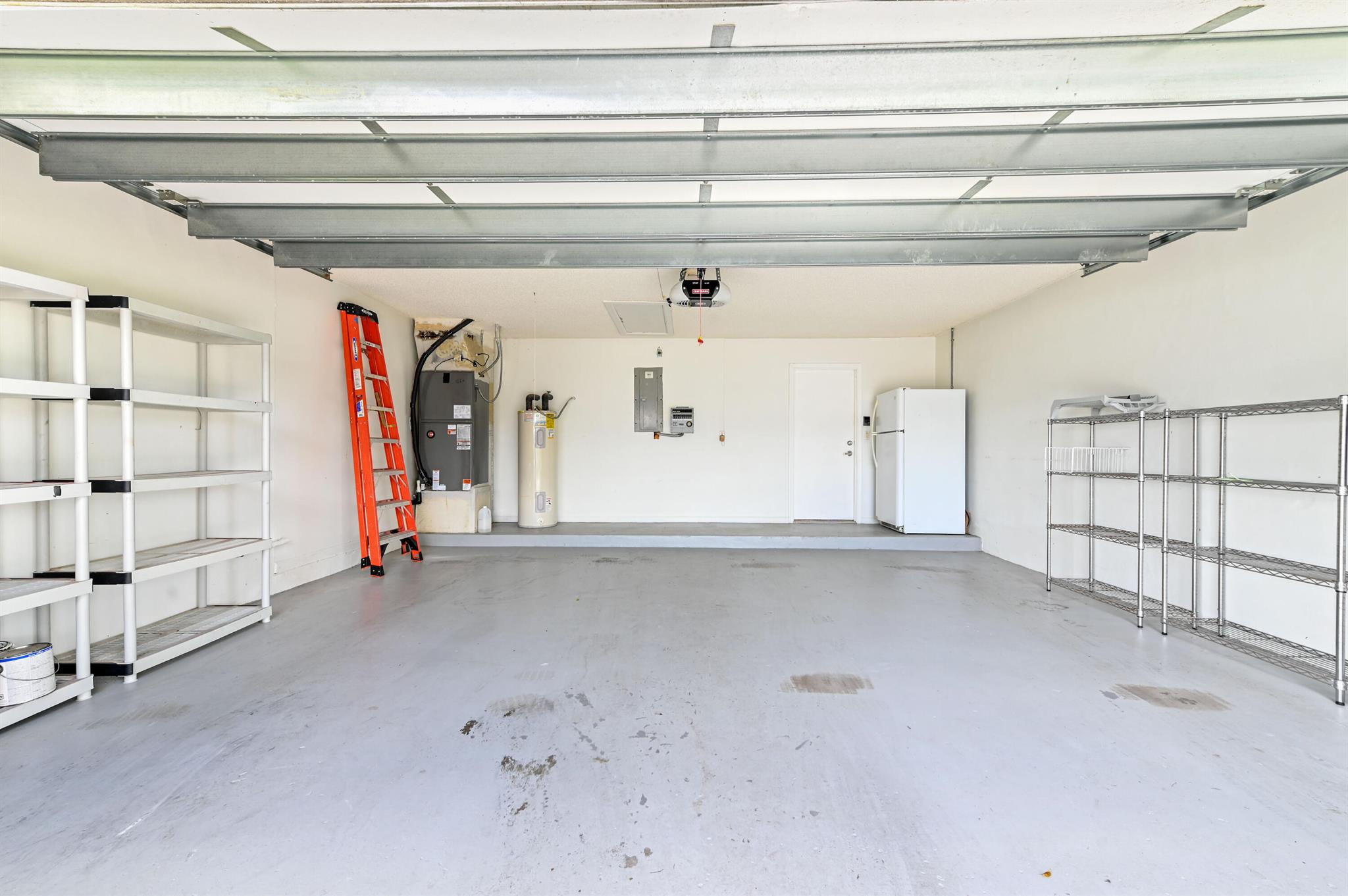 Newport Bay Meadow Villag - Residential Lease