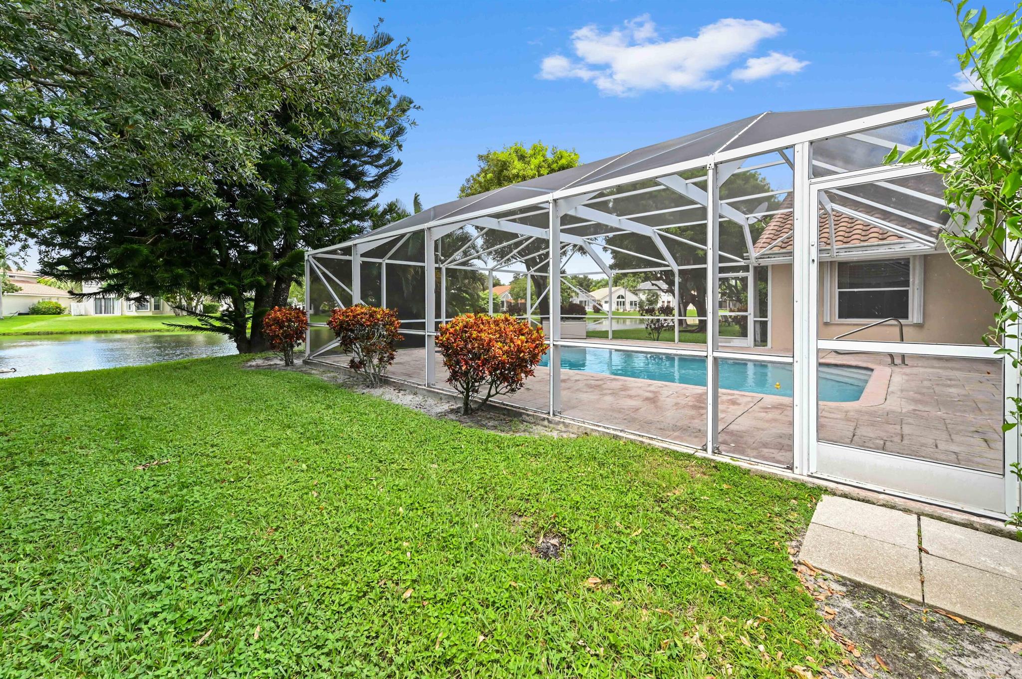 Newport Bay Meadow Villag - Residential Lease