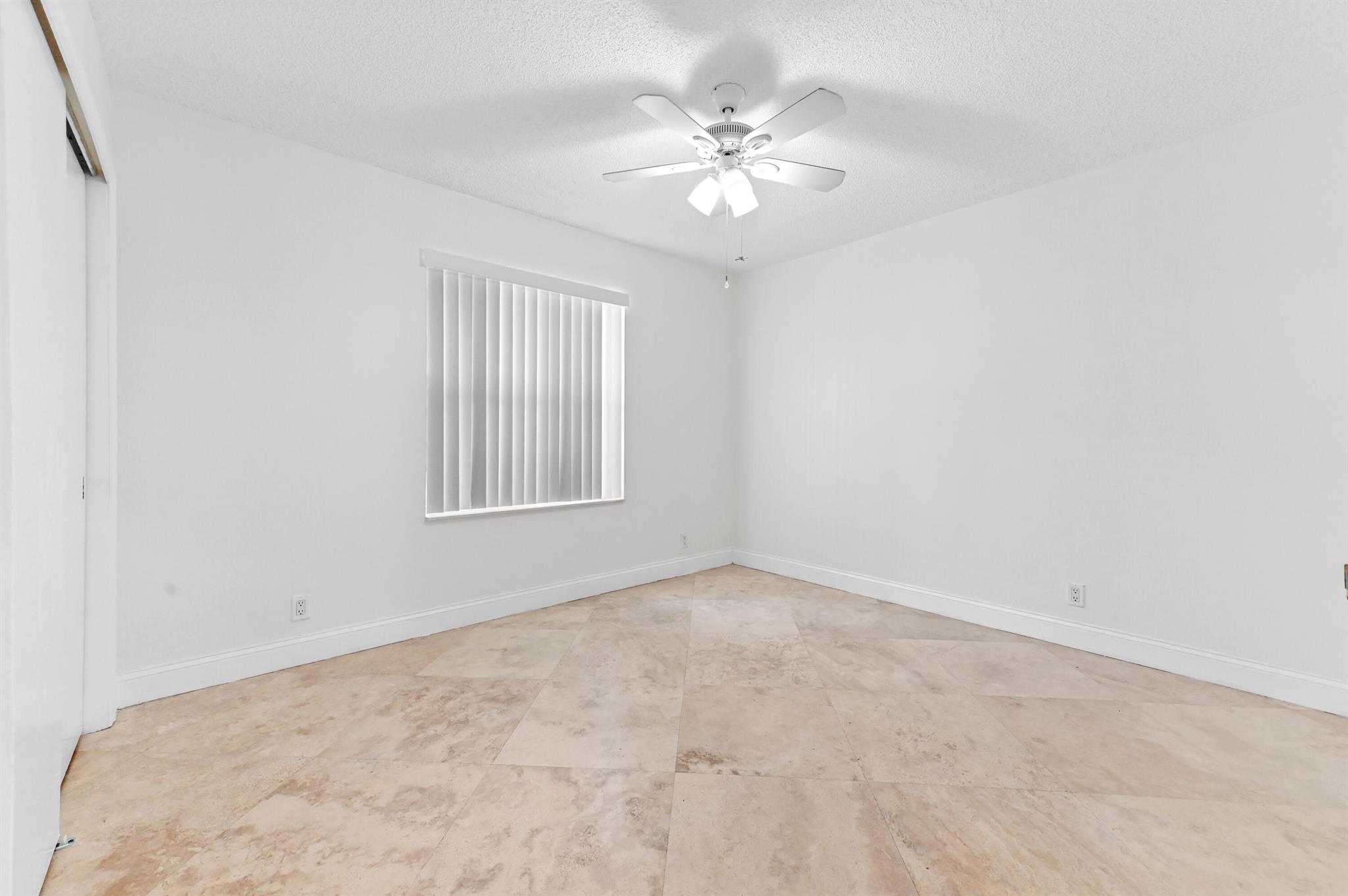 Newport Bay Meadow Villag - Residential Lease