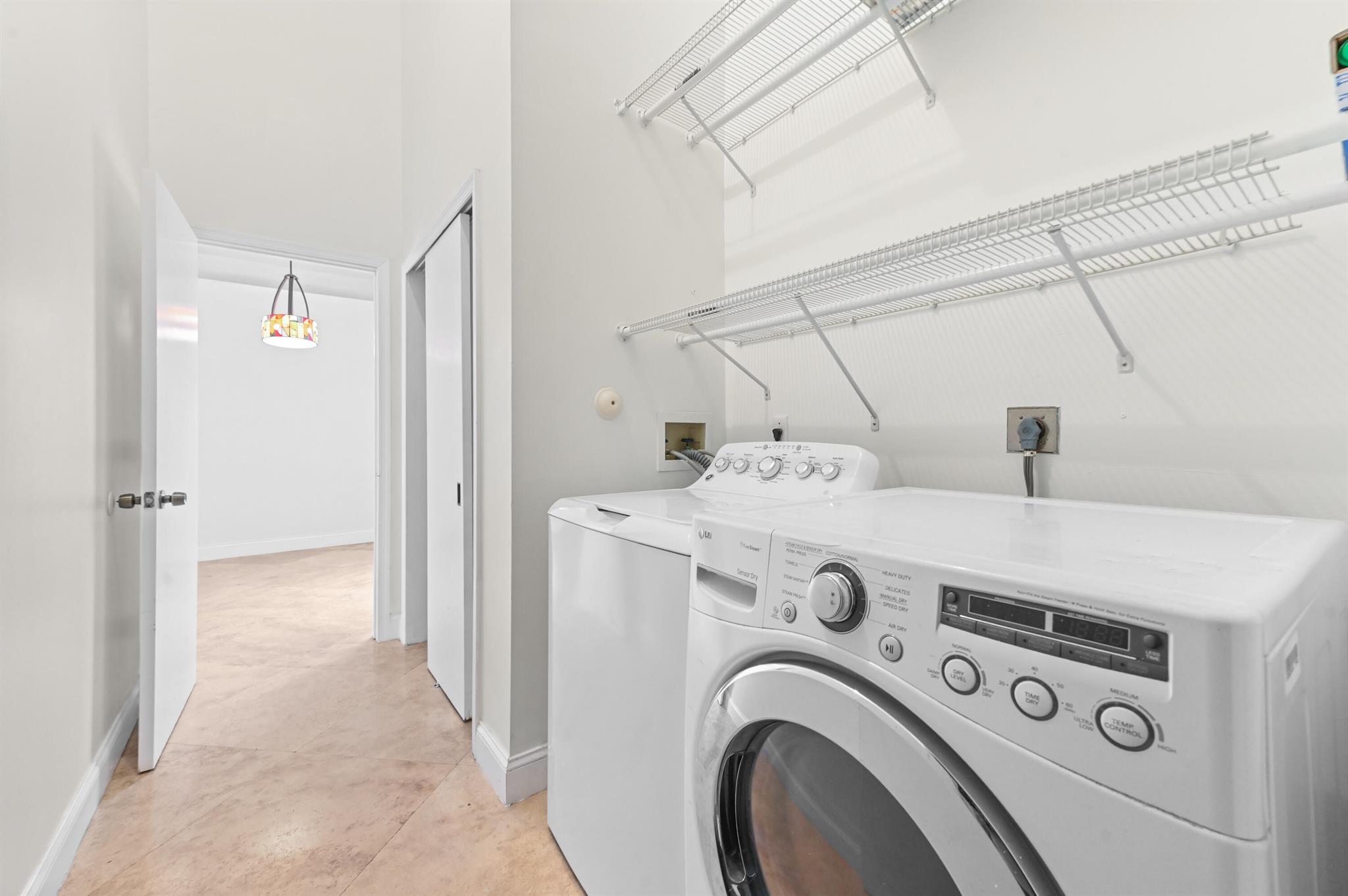 Newport Bay Meadow Villag - Residential Lease