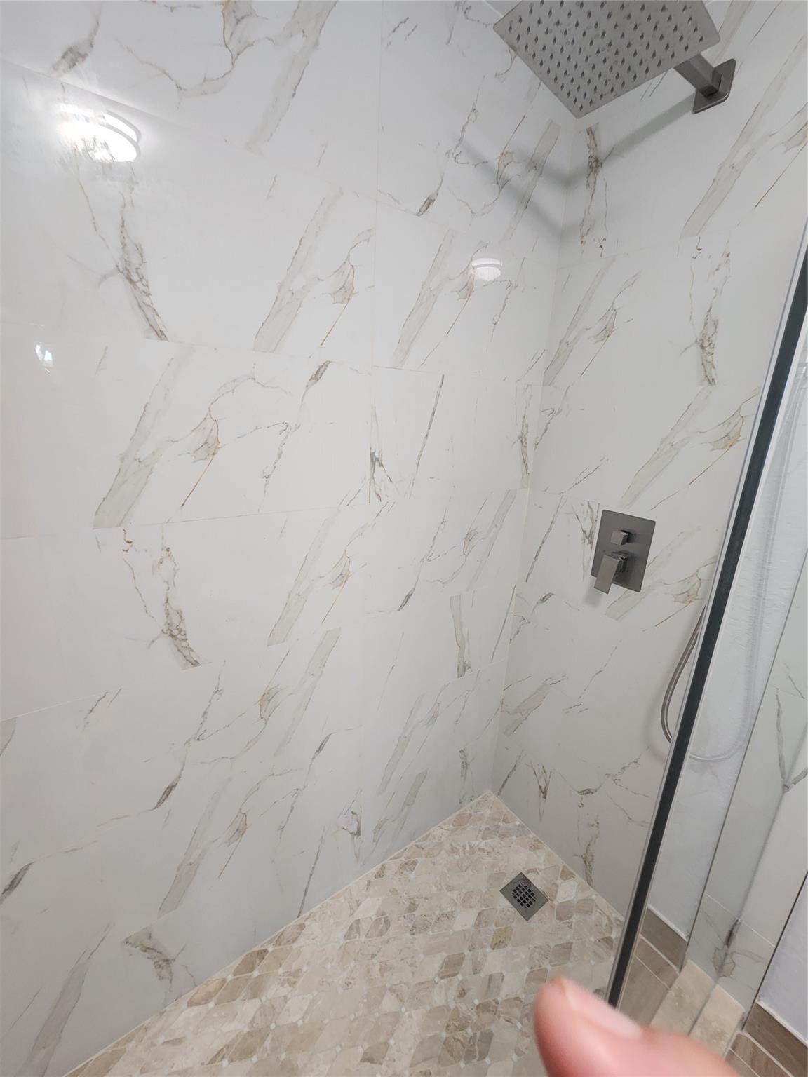 AVENTINE - Residential Lease
