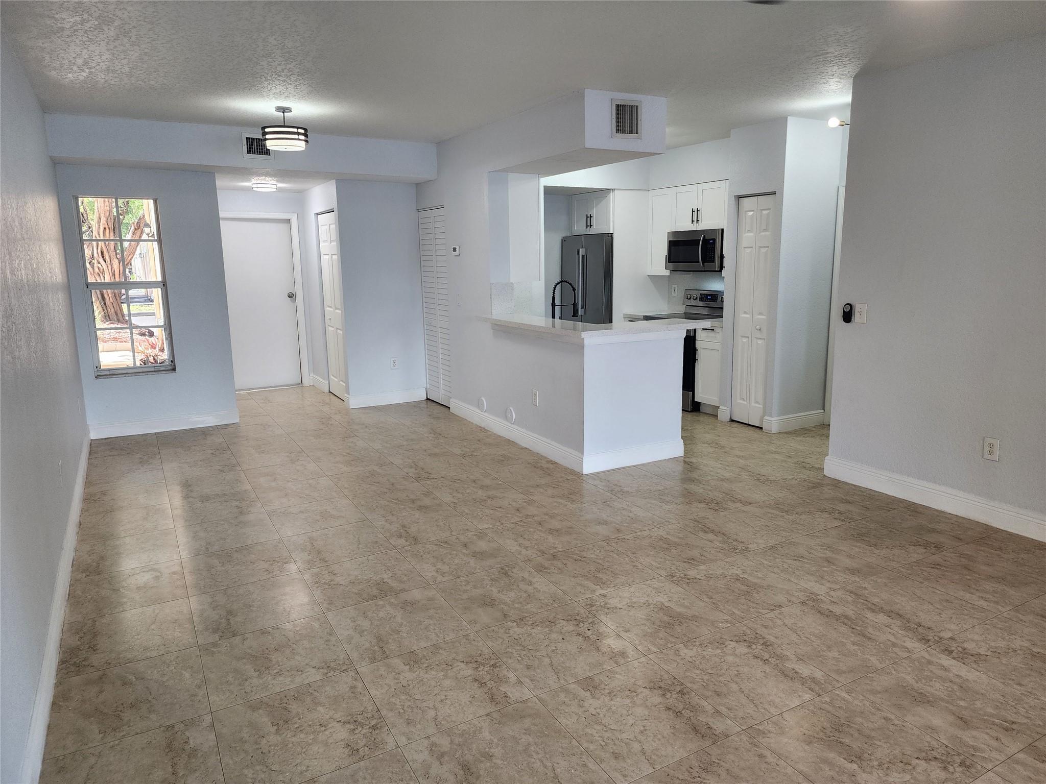 AVENTINE - Residential Lease