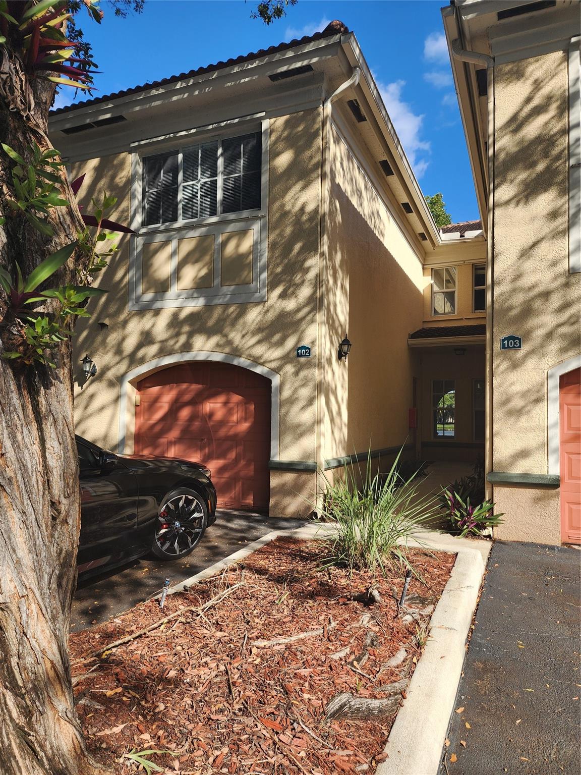 AVENTINE - Residential Lease