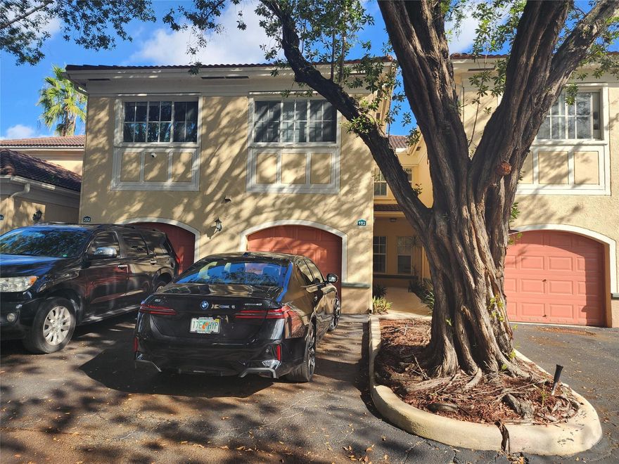 WOW!! Stunning REMODELED LAKEFRONT TOWNHOME with ATTACHED GARAGE that can also serve as an office or den! Enjoy breathtaking LAKE and fountain views from your patio in this beautifully maintained gated community surrounded by natural preserves. Fast move-in—no association approval required! Community amenities include two clubhouses, two pools, a gym, fitness center, and sand volleyball courts. Ideally located walking distance to the MIRAMAR TOWN CENTER with great restaurants, shopping, theater, and outdoor events. Interior features a brand-new kitchen, new bathrooms, fresh paint, HUGE WALK-IN CLOSET & water included WASHER & DRYER IN UNIT! 5 minute Drive to Florida Turnpike!! 25 minute Drive to the BEACH. Gated with mobile security. A must See!!
