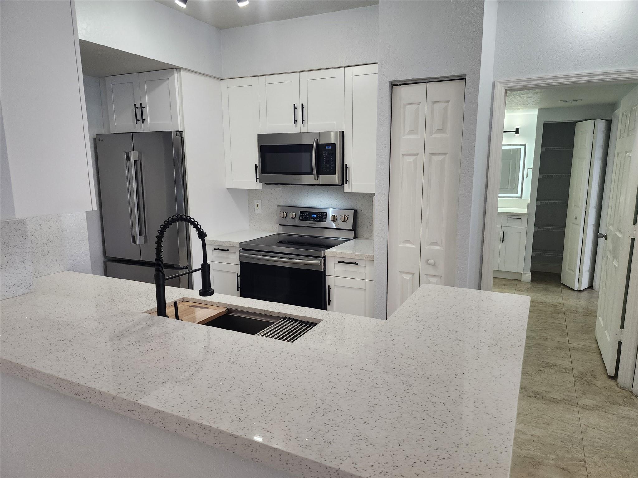 AVENTINE - Residential Lease