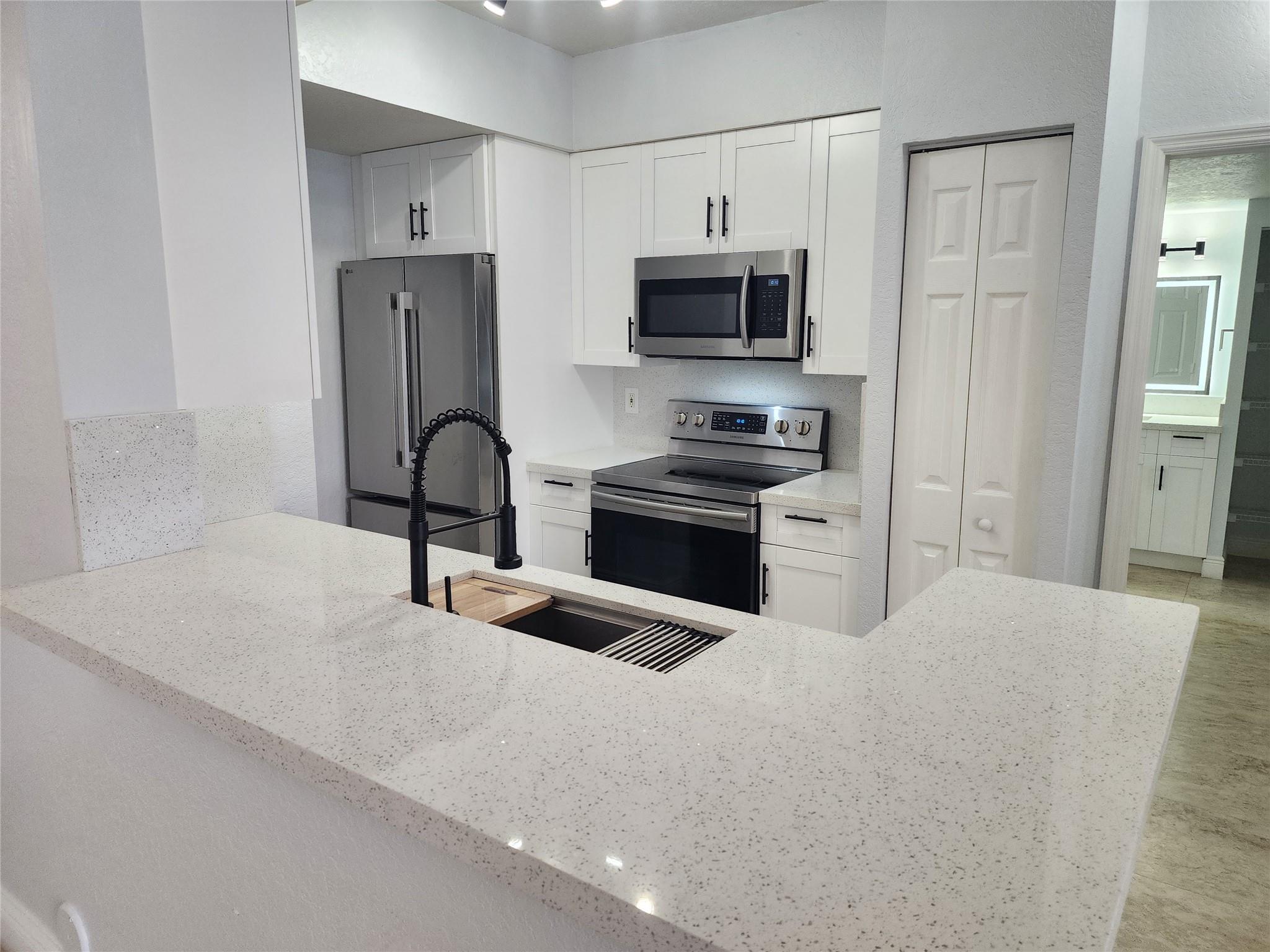 AVENTINE - Residential Lease