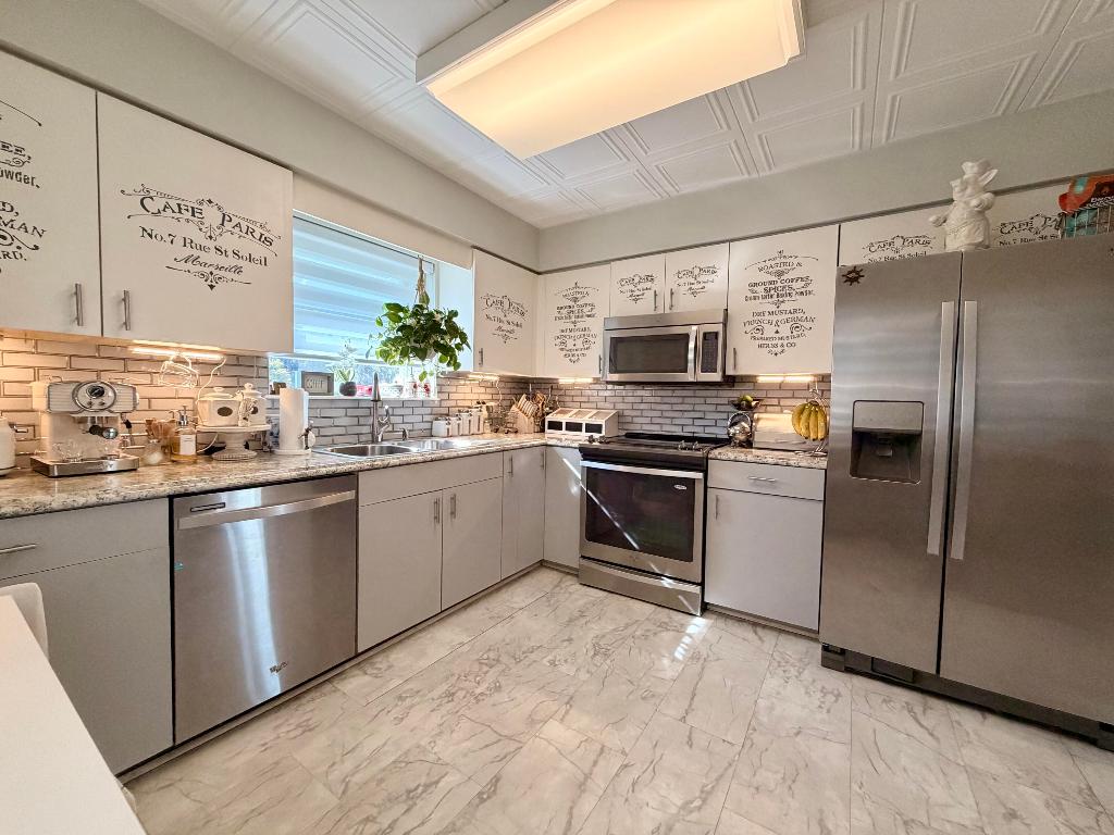 RIVER RUN C CONDO - Residential