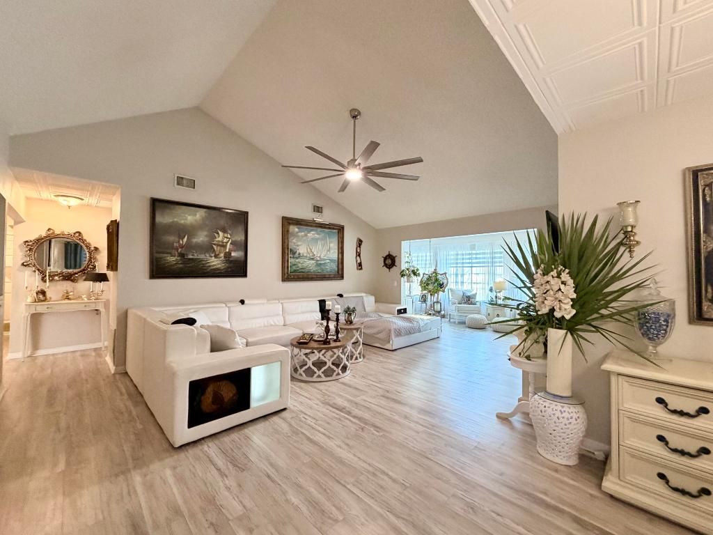 RIVER RUN C CONDO - Residential