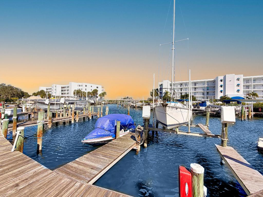 RIVER RUN C CONDO - Residential