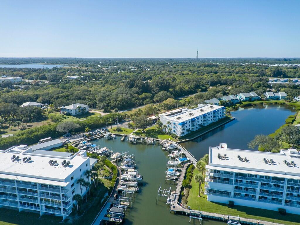 RIVER RUN C CONDO - Residential