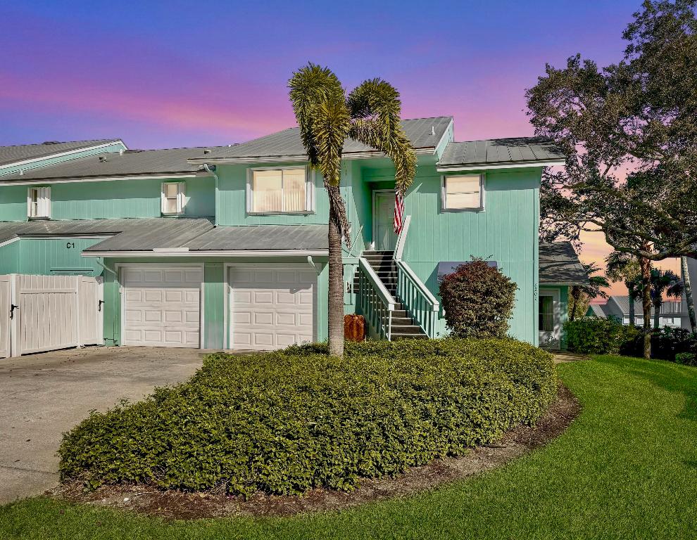 6206 S River Run Drive