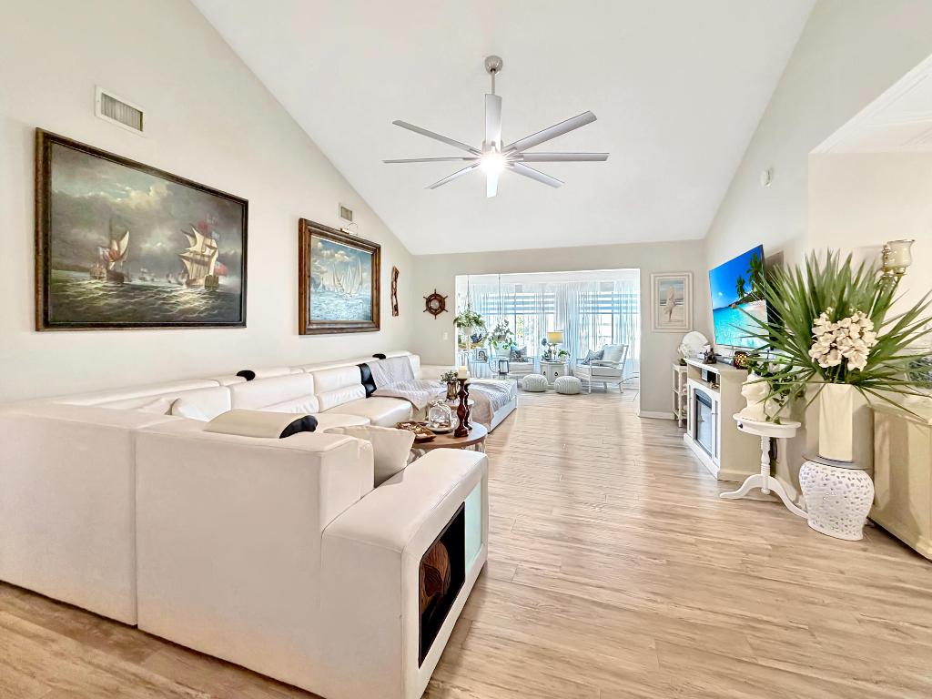 RIVER RUN C CONDO - Residential