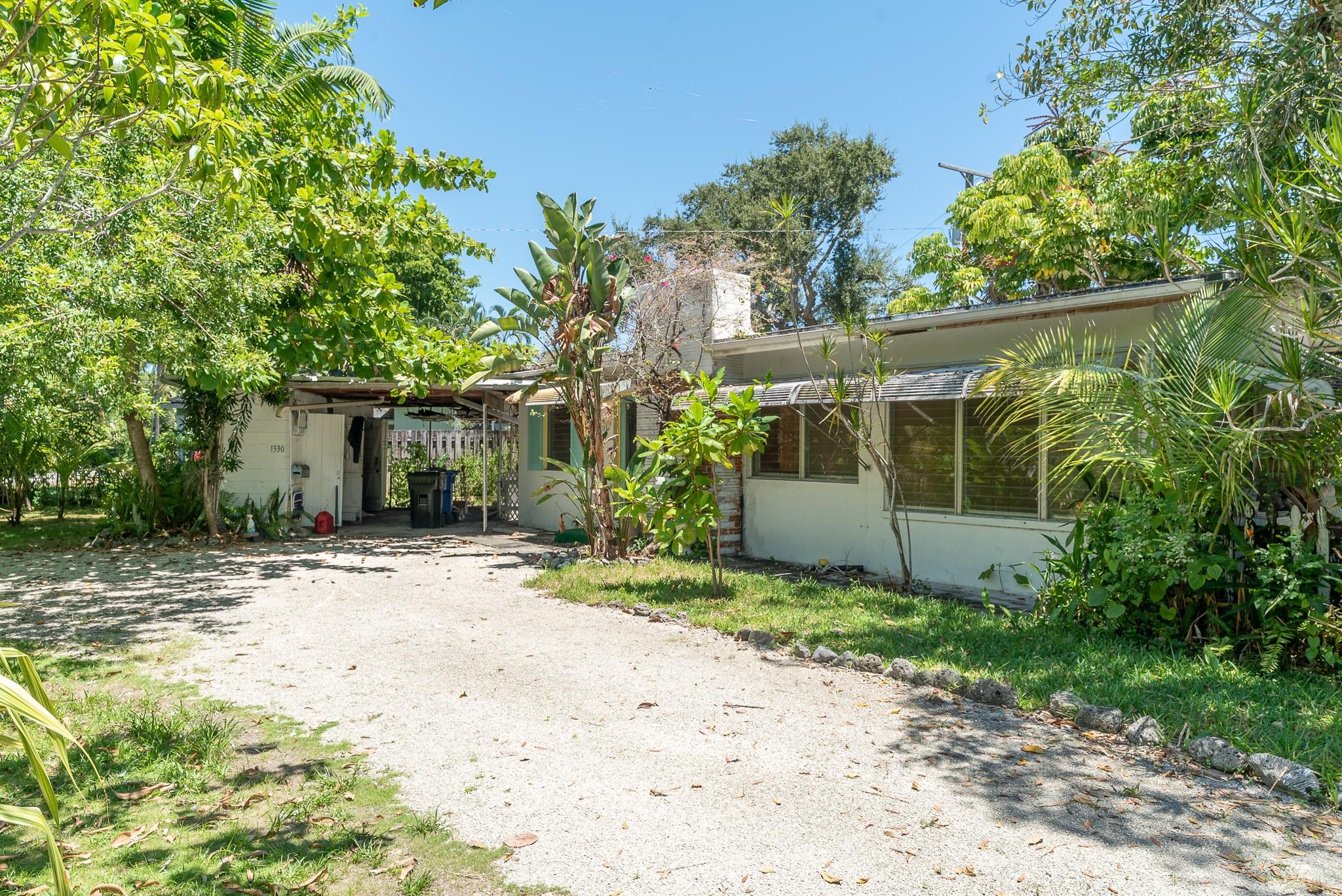 The List Price of $628,230.00 is the BCPA Just Market Value and is for reference purposes only. The final bid price for the Property shall be determined by competitive bidding at the Auction and is subject to the approval of the Estate’s Personal Representative. The Property is sold "As-Is, Where-Is" with no representations, warranties or guarantees of any kind, whether stated or implied. Buyers must conduct their own due diligence. The Live Auction Event will take place at 11:00 AM ET on Friday, October 17th, 2025, at the Renaissance Fort Lauderdale Marina Hotel. There will be a 6% Buyer’s Premium added to the final bid.
Fisher Auction Company is pleased to present this 2 bedroom, 1 Bathroom Home located in the Heart of the Rio Vista Subdivision across from Cliff Lake.