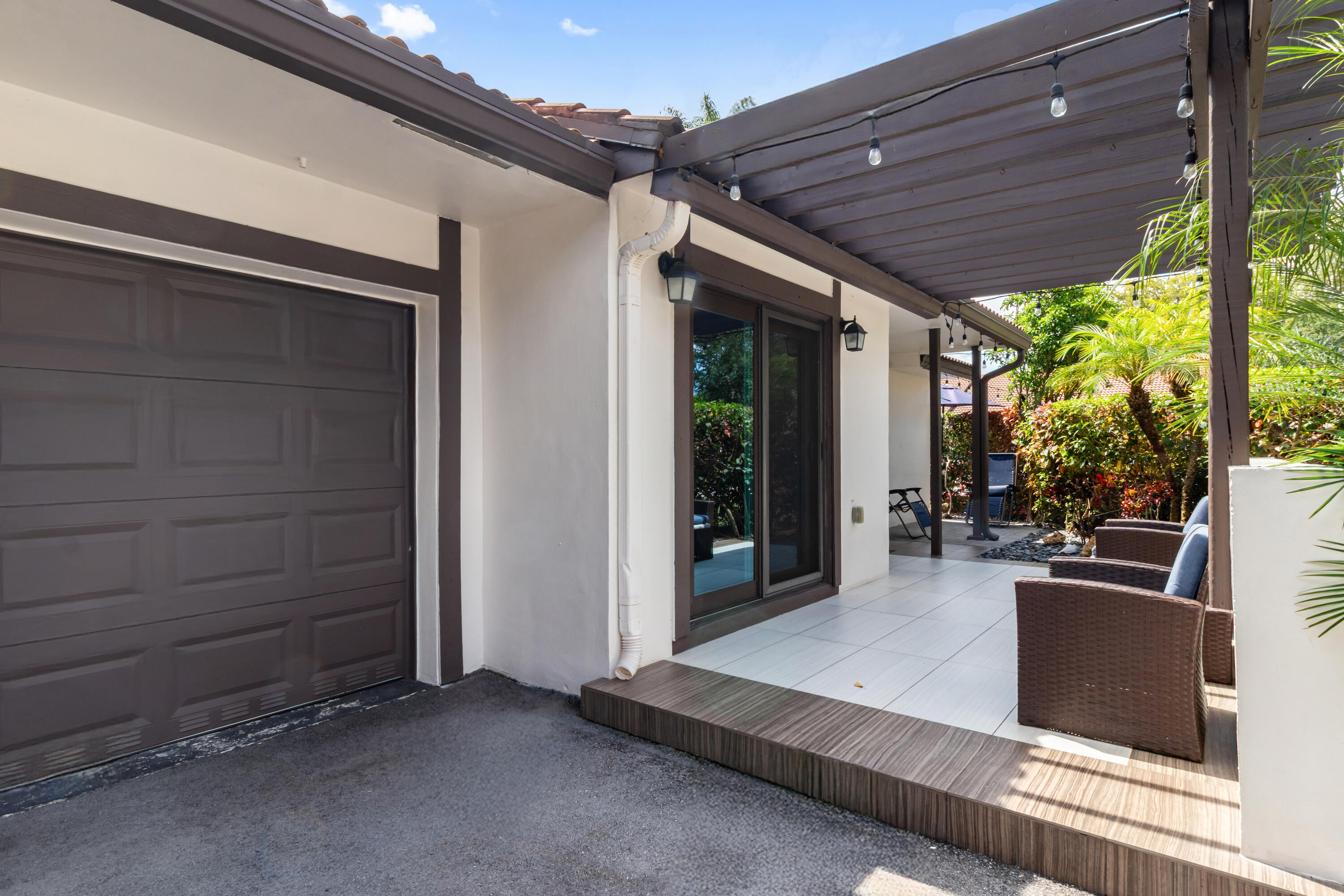 BROOKWOOD GARDENS - Residential