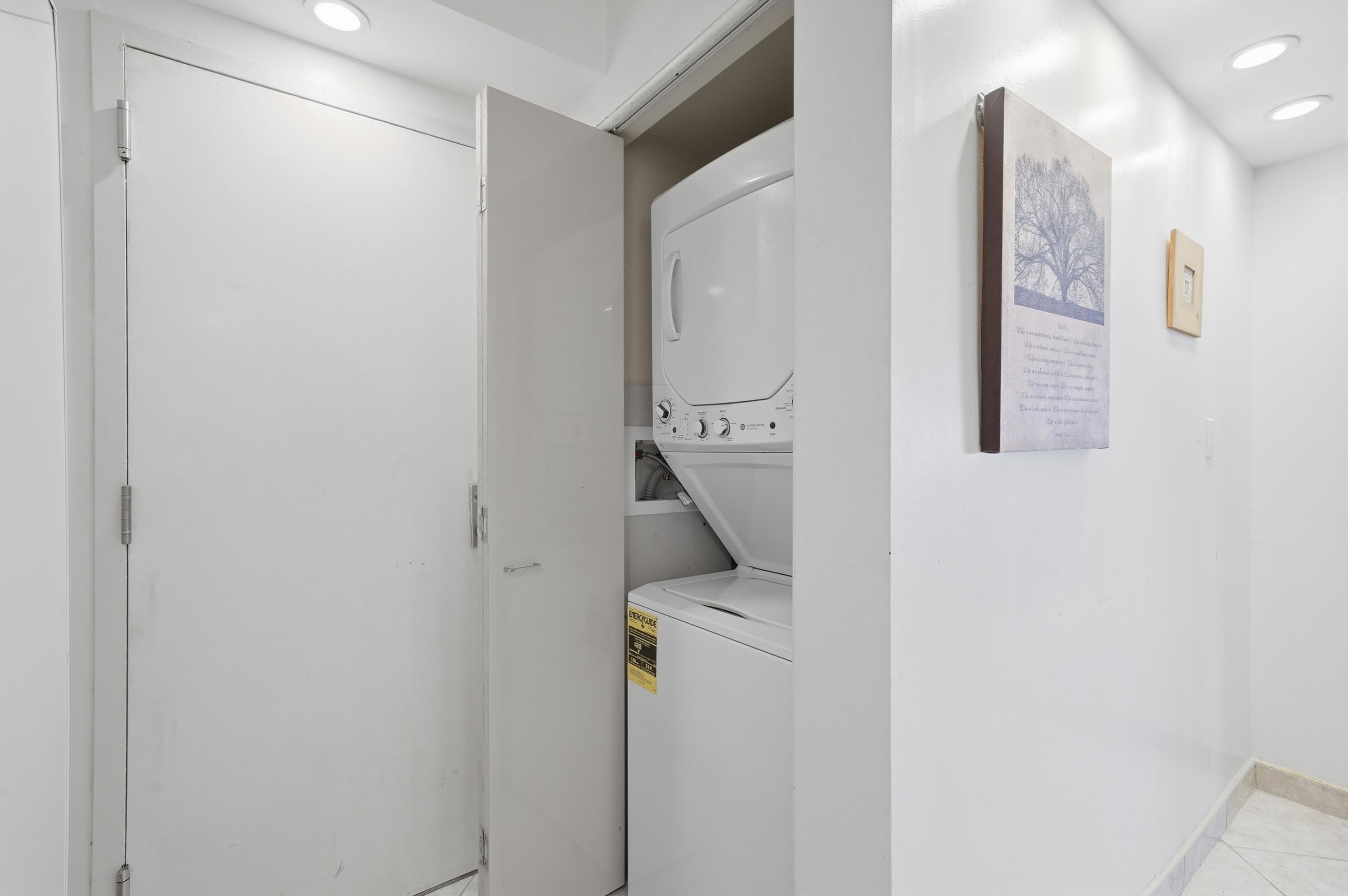 PLAYA DEL MAR CONDO - Residential