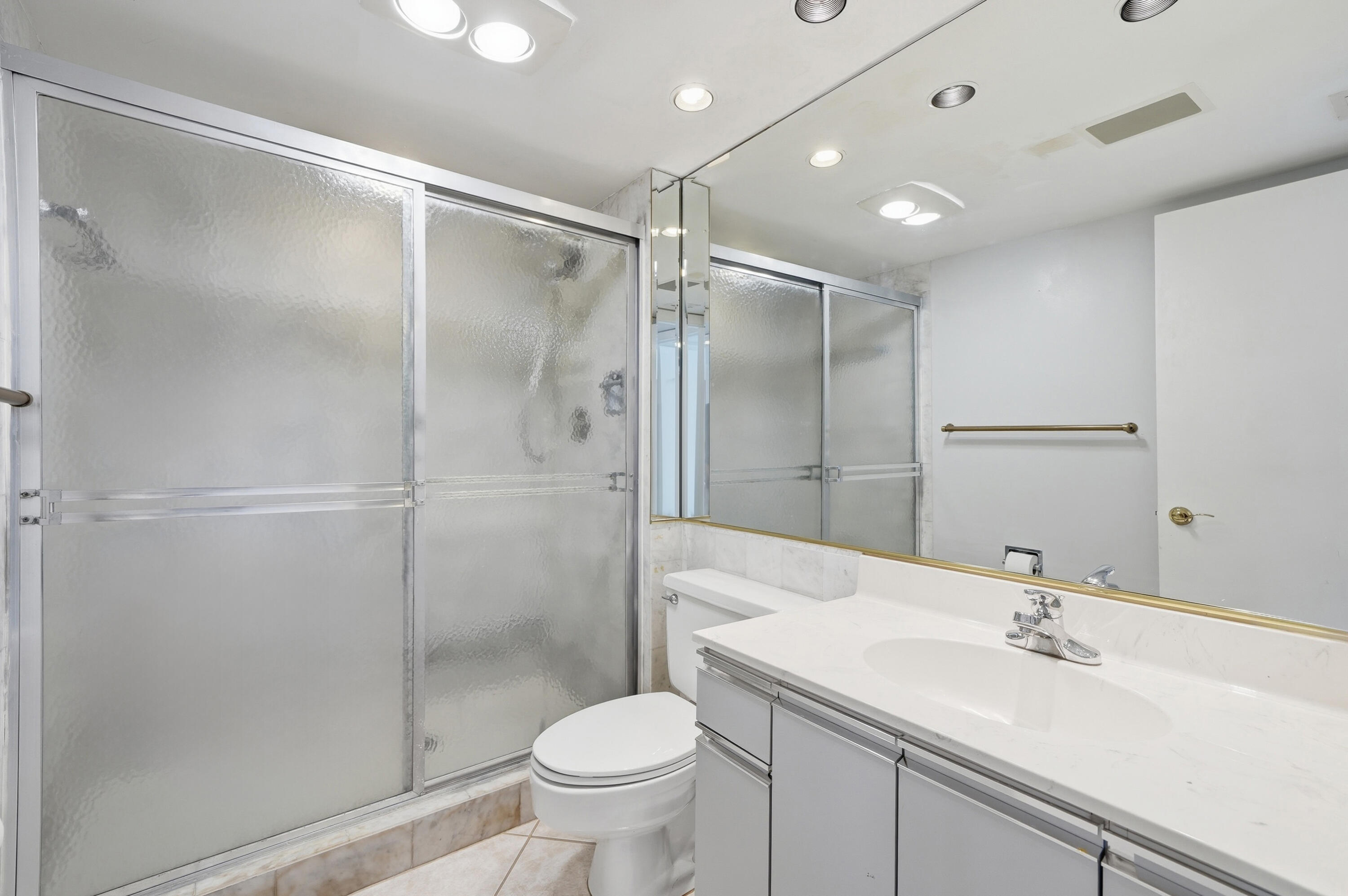 PLAYA DEL MAR CONDO - Residential