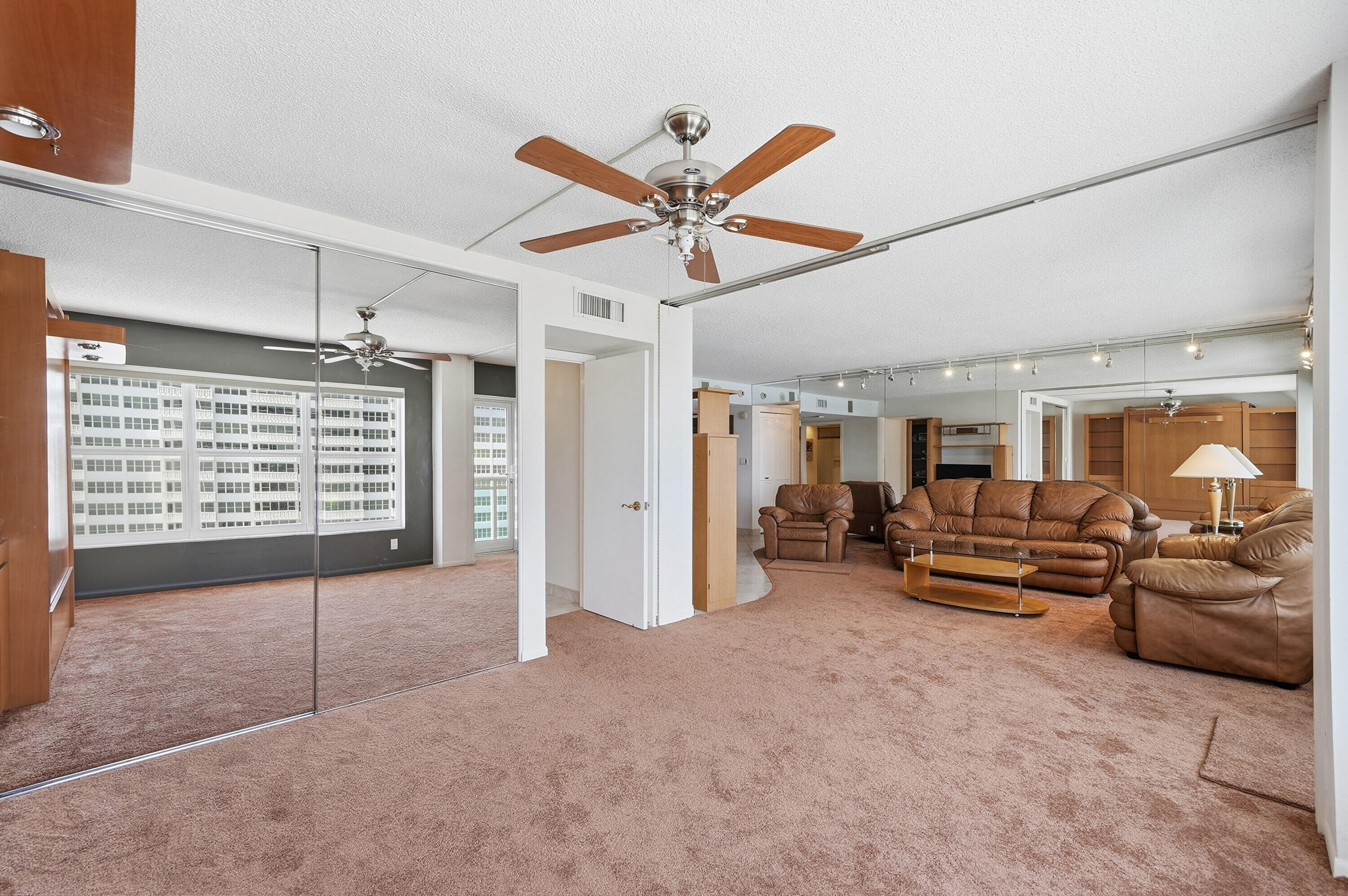 PLAYA DEL MAR CONDO - Residential