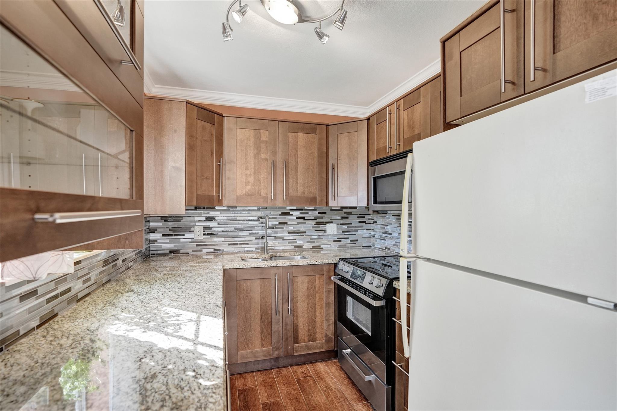 3322 Cynthia Ln 112